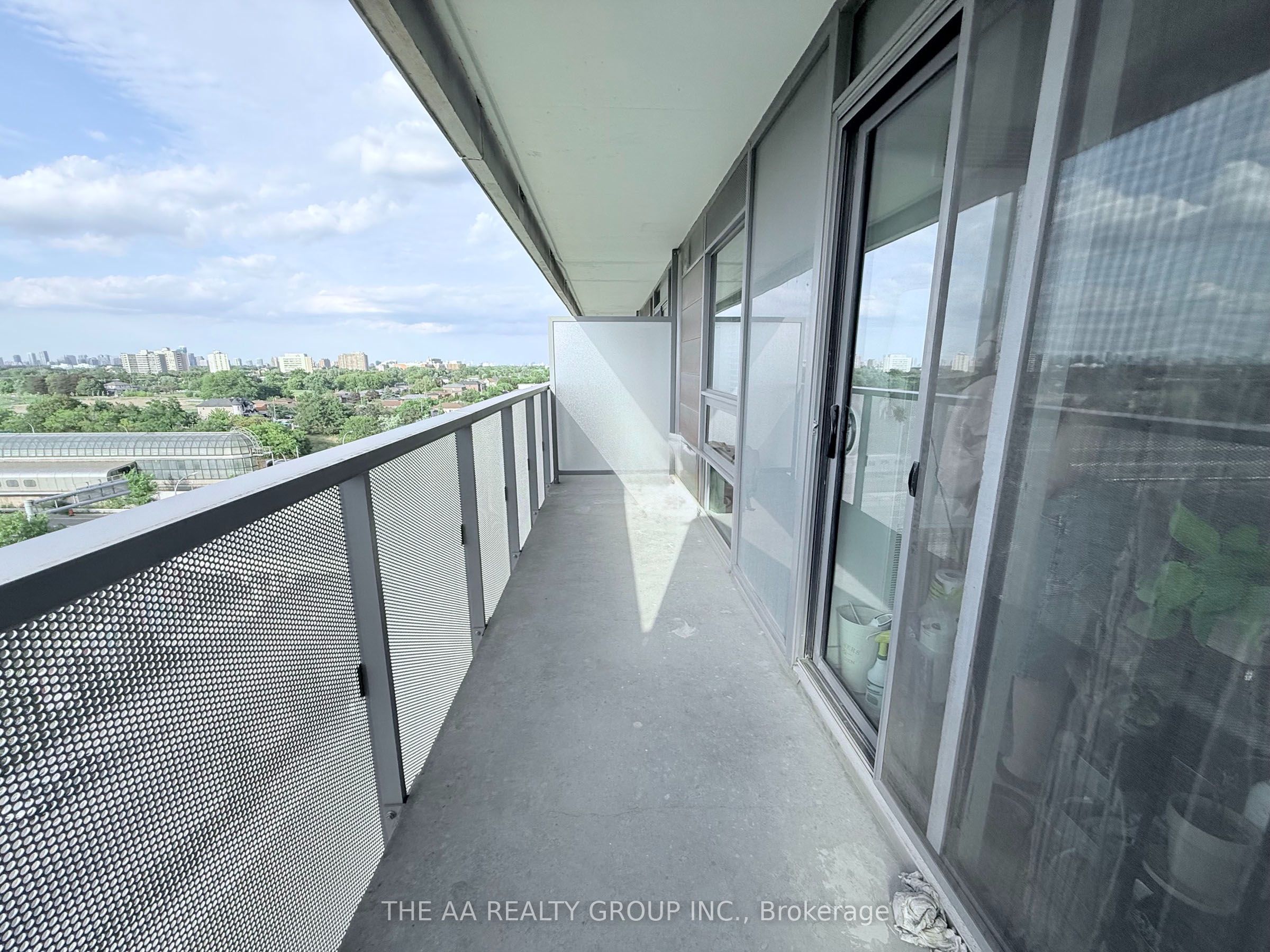 160 Flemington Road 1010 Property Photo 20