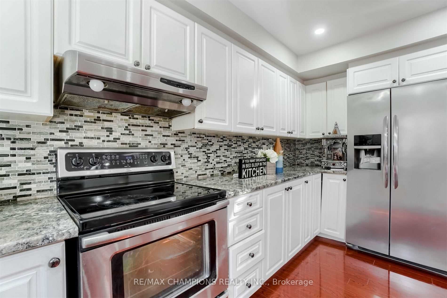 60 Banting Crescent Property Photo 7