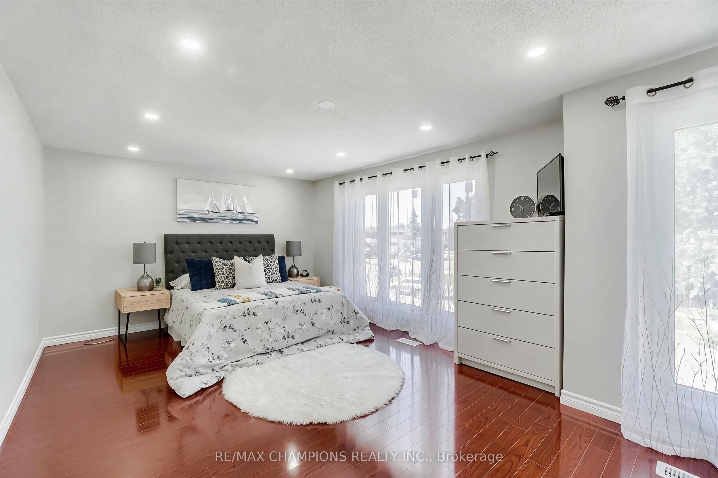 60 Banting Crescent Property Photo 16