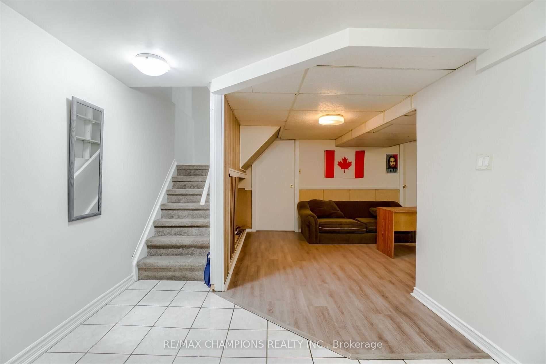 60 Banting Crescent Property Photo 21
