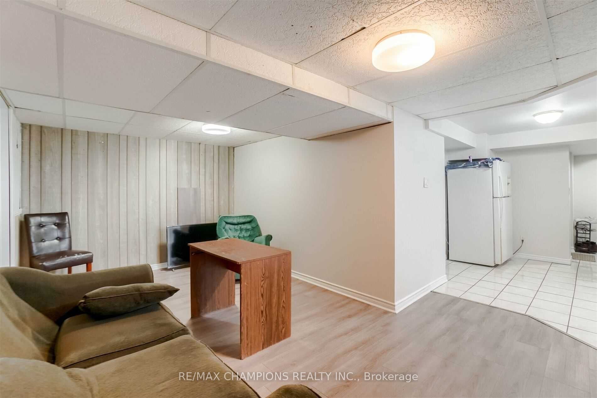 60 Banting Crescent Property Photo 22