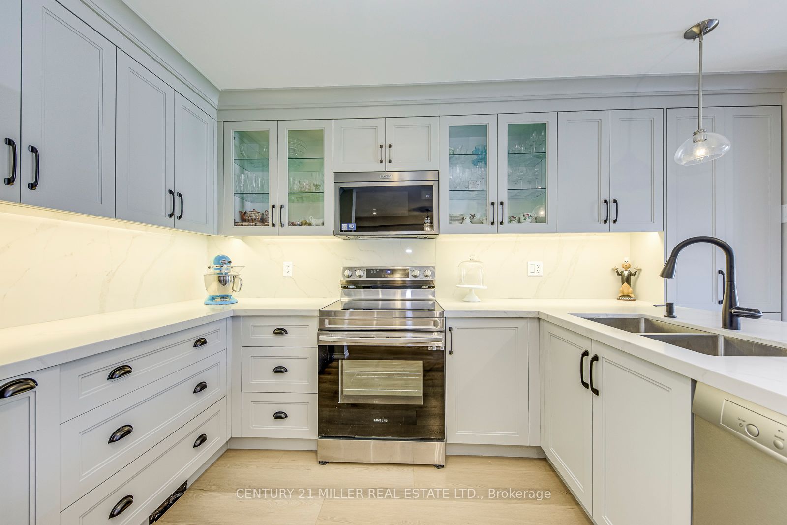 215 Roxton Road Property Photo 15