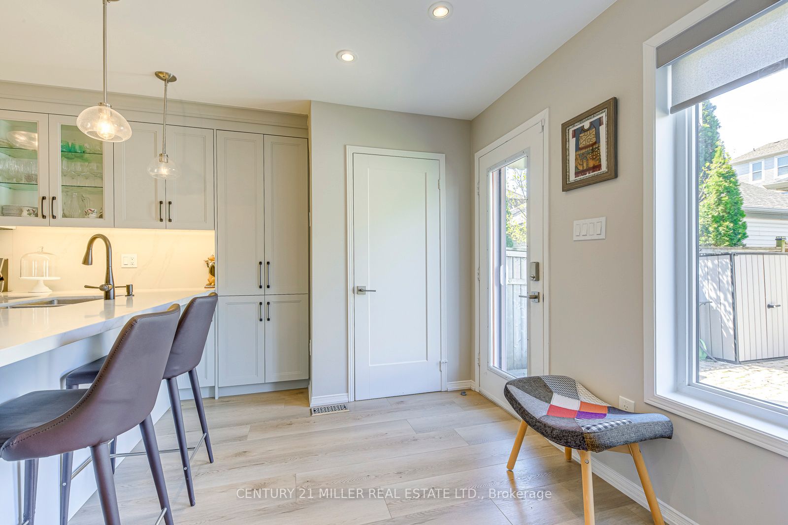 215 Roxton Road Property Photo 17