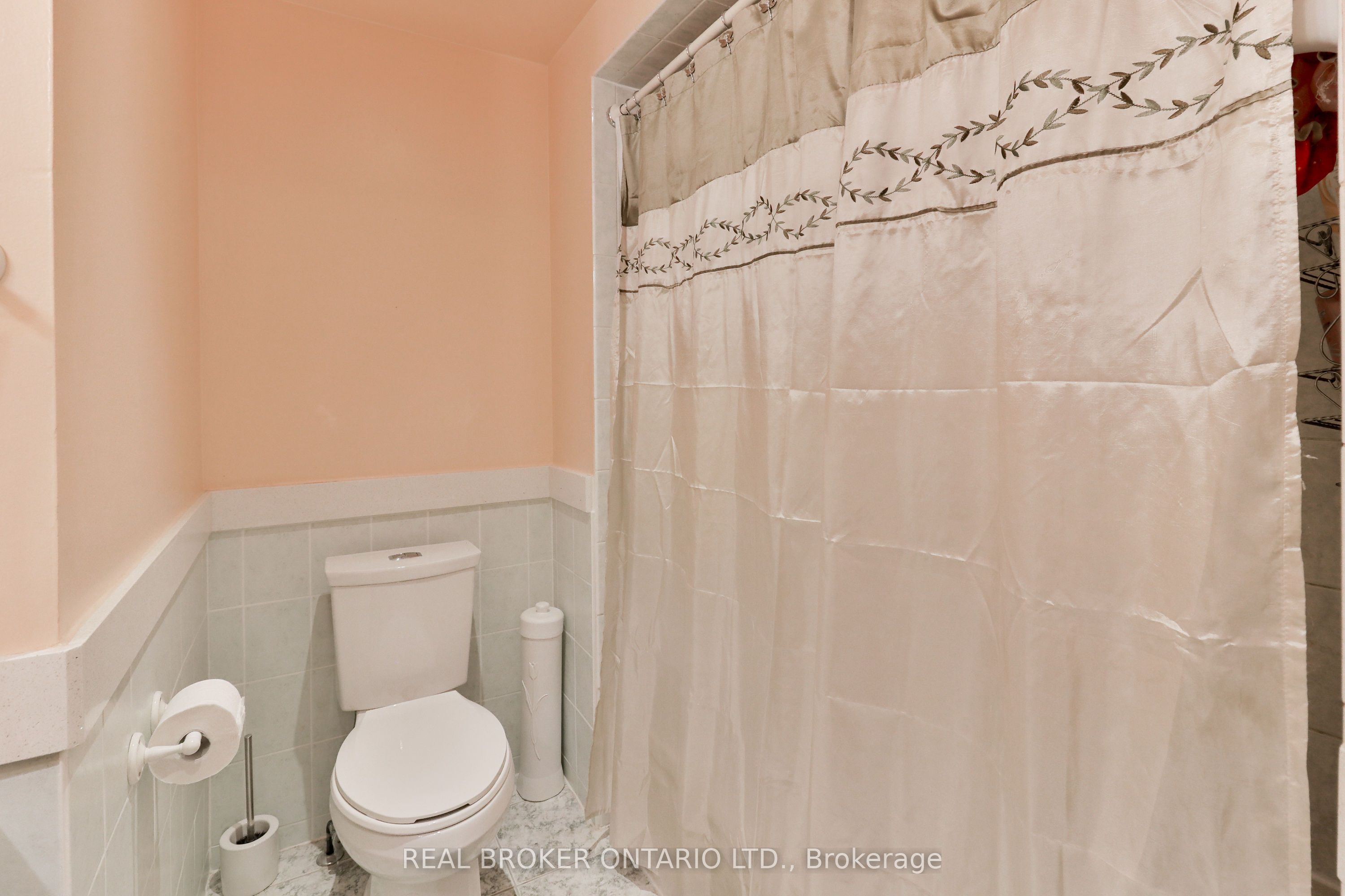 1764 Rathburn Road E 16 Property Photo 16