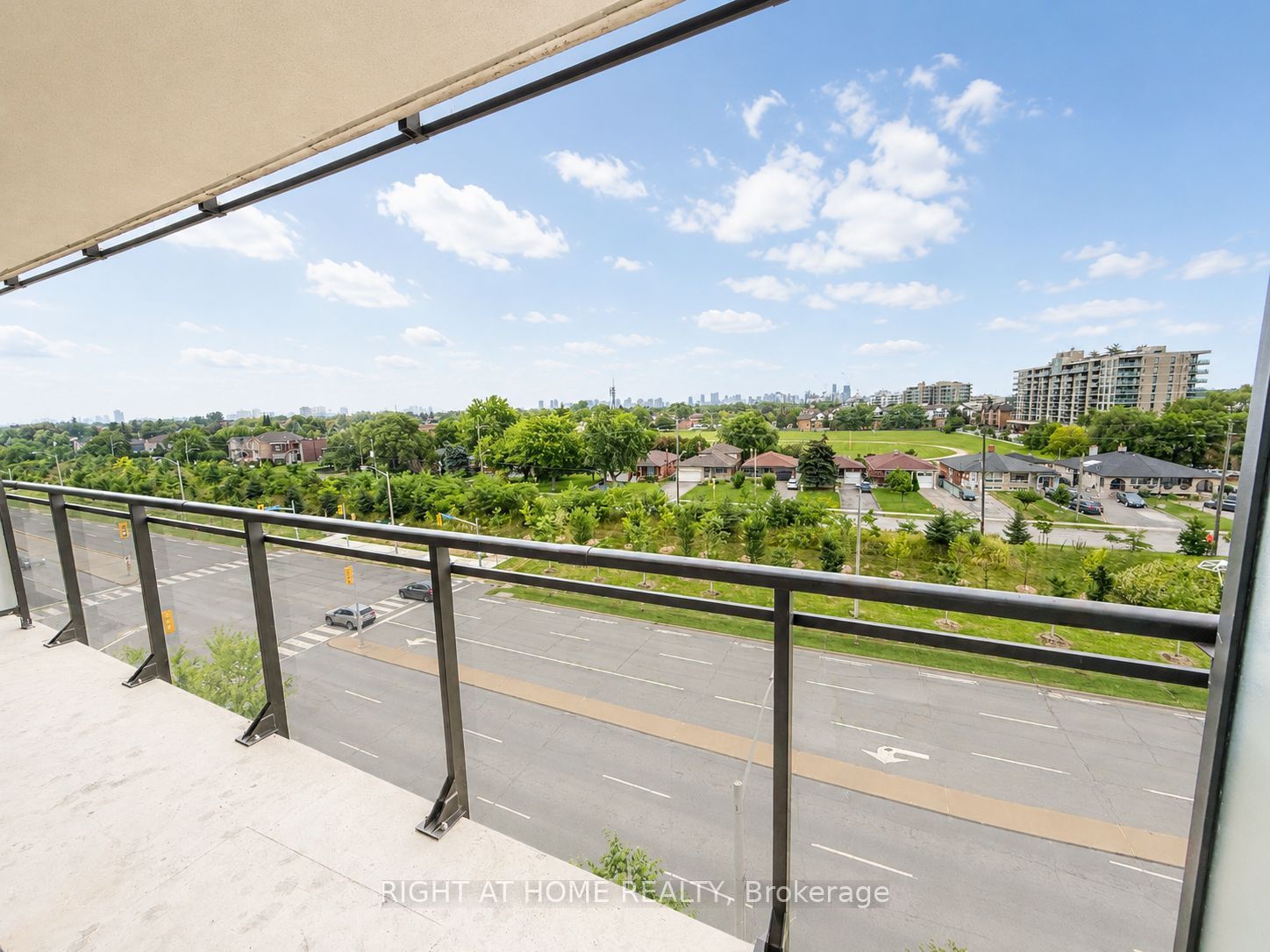 1 De Boers Drive 608 Property Photo 11