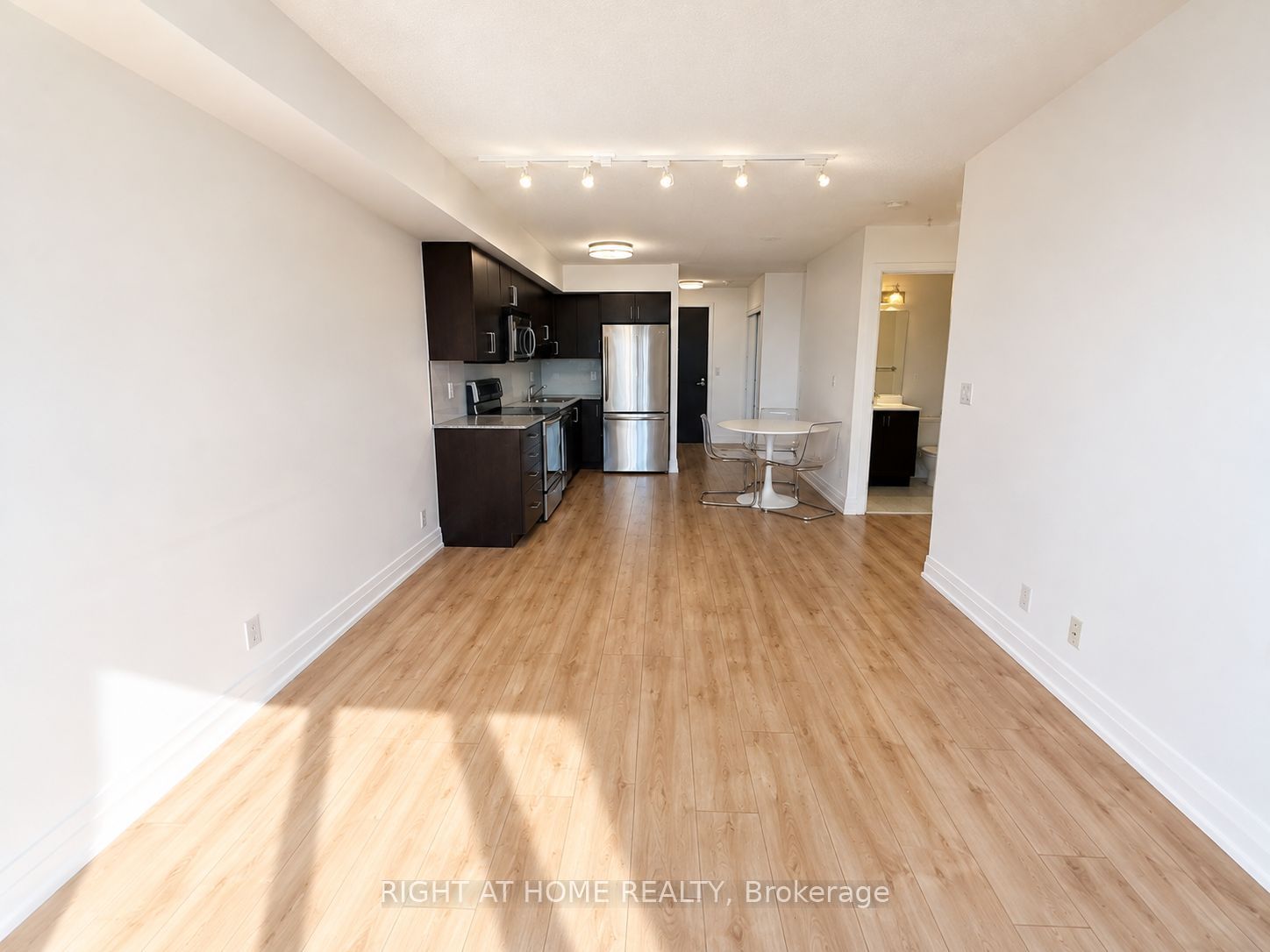 1 De Boers Drive 608 Property Photo 13