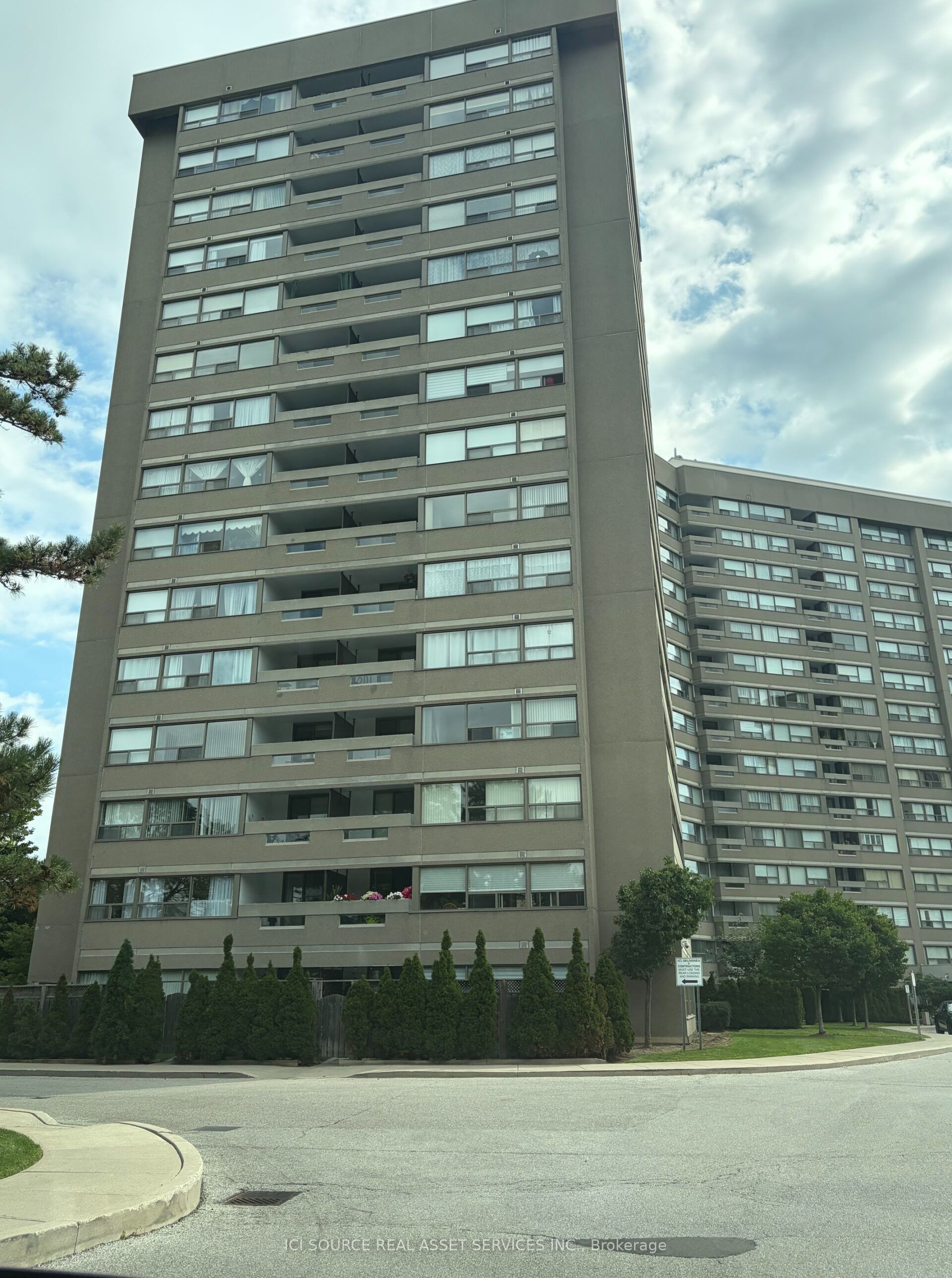 475 The West Mall 310