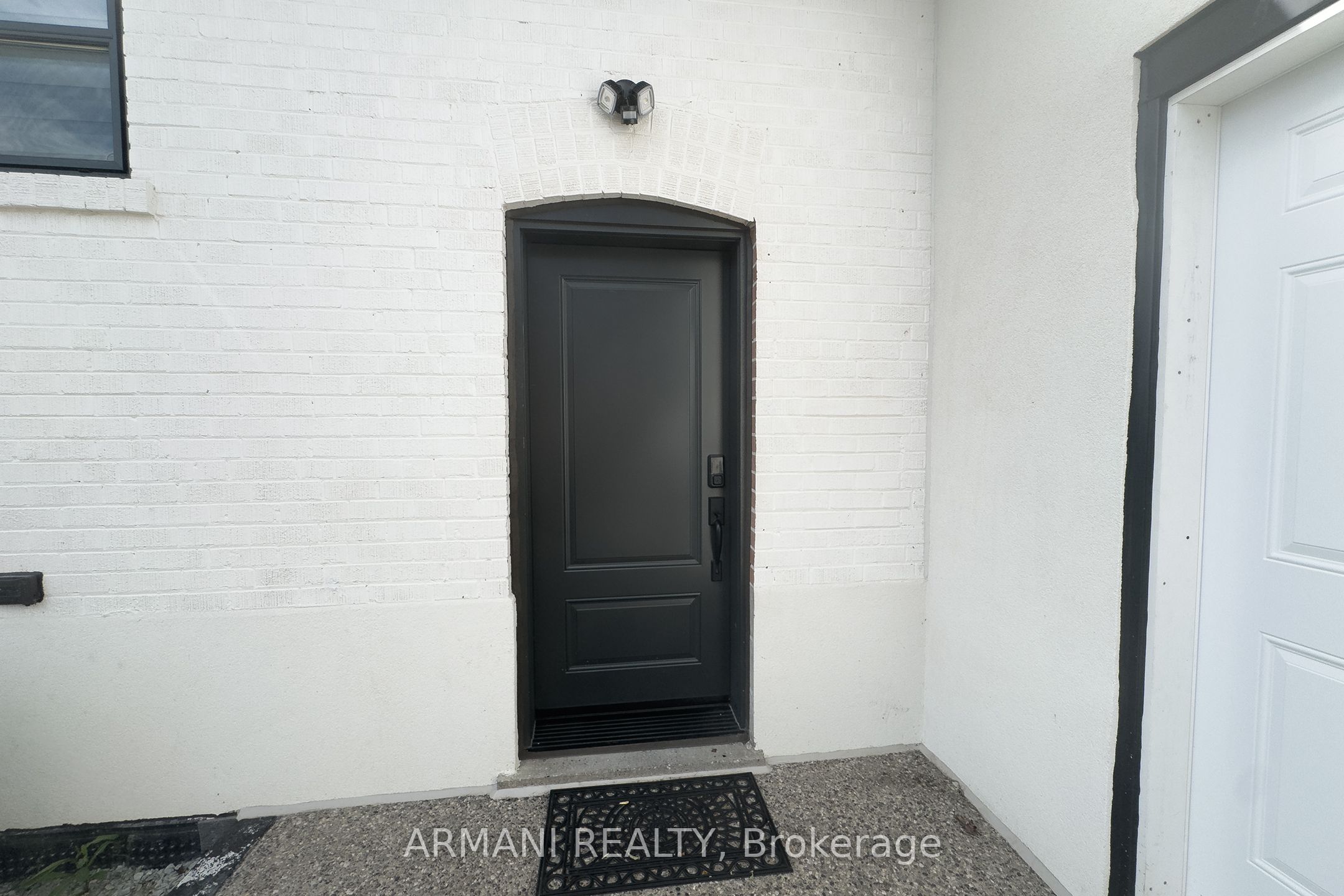 97 Cuffley Crescent N Basement Property Photo 3