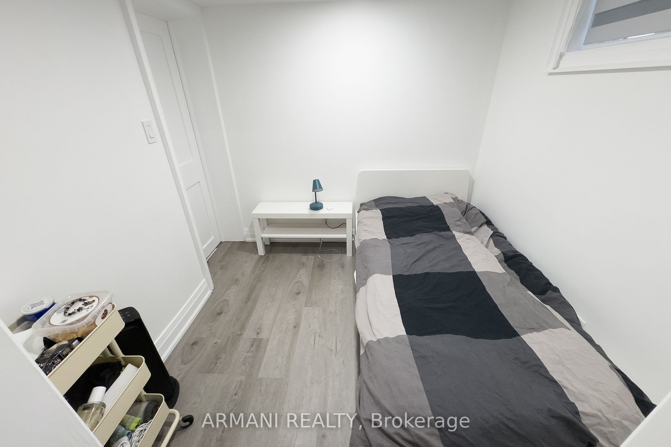 97 Cuffley Crescent N Basement Property Photo 17
