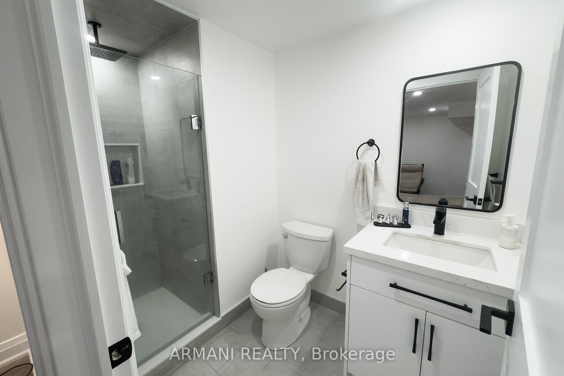 97 Cuffley Crescent N Basement Property Photo 18