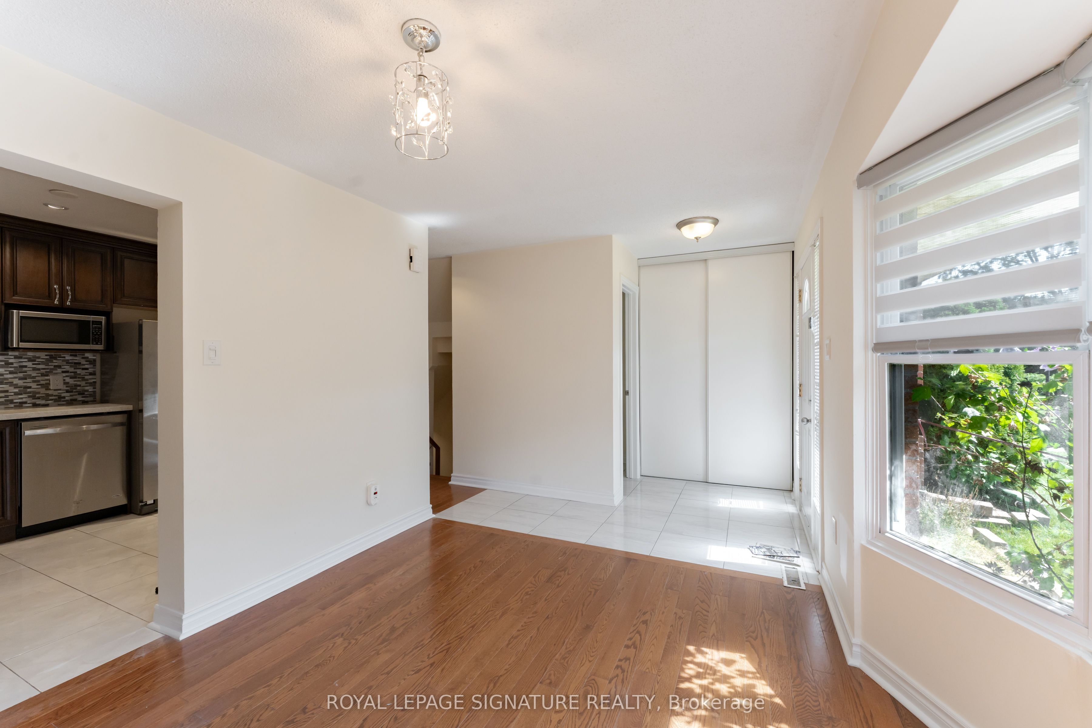 2825 Gananoque Drive 40 Property Photo 14