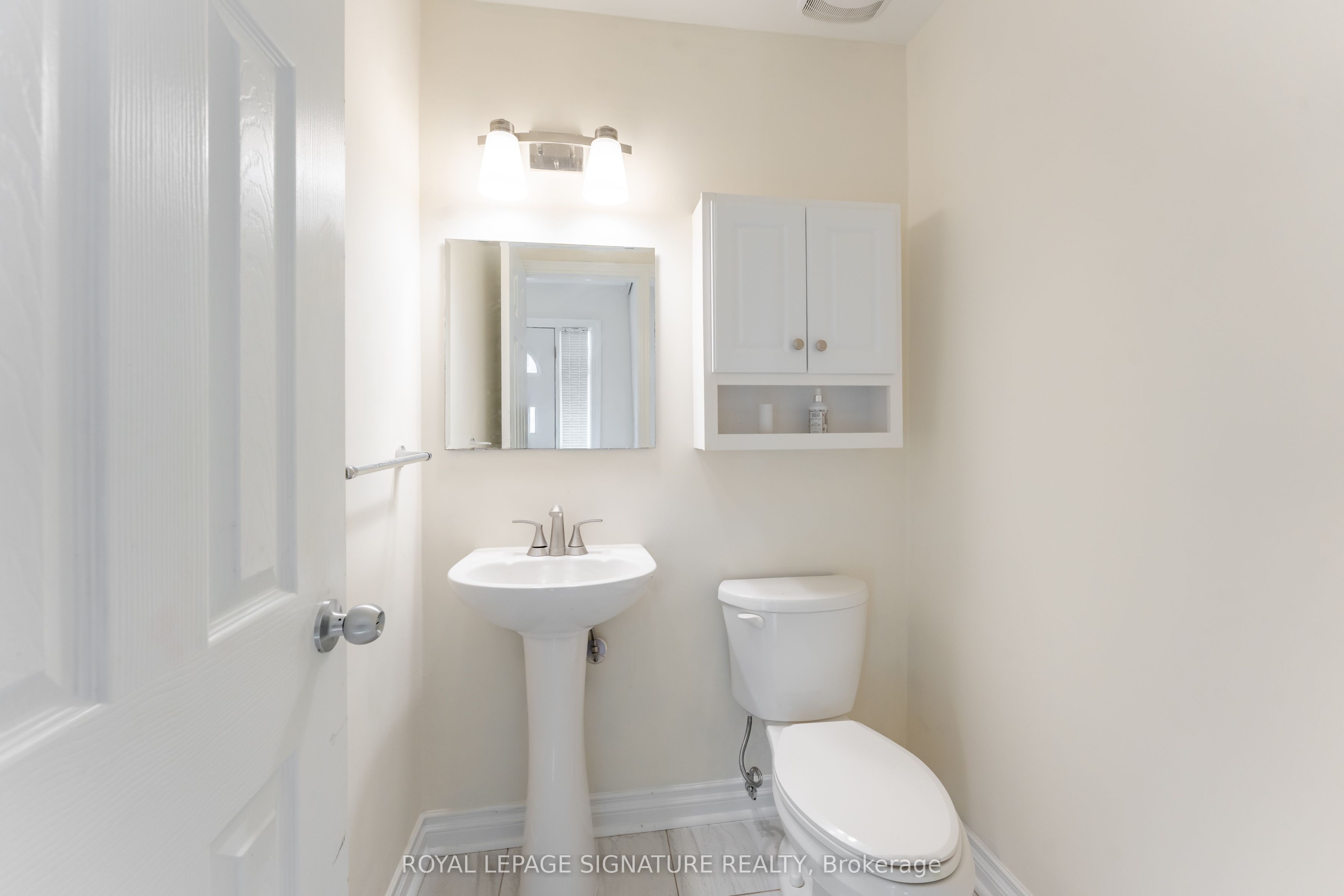 2825 Gananoque Drive 40 Property Photo 21