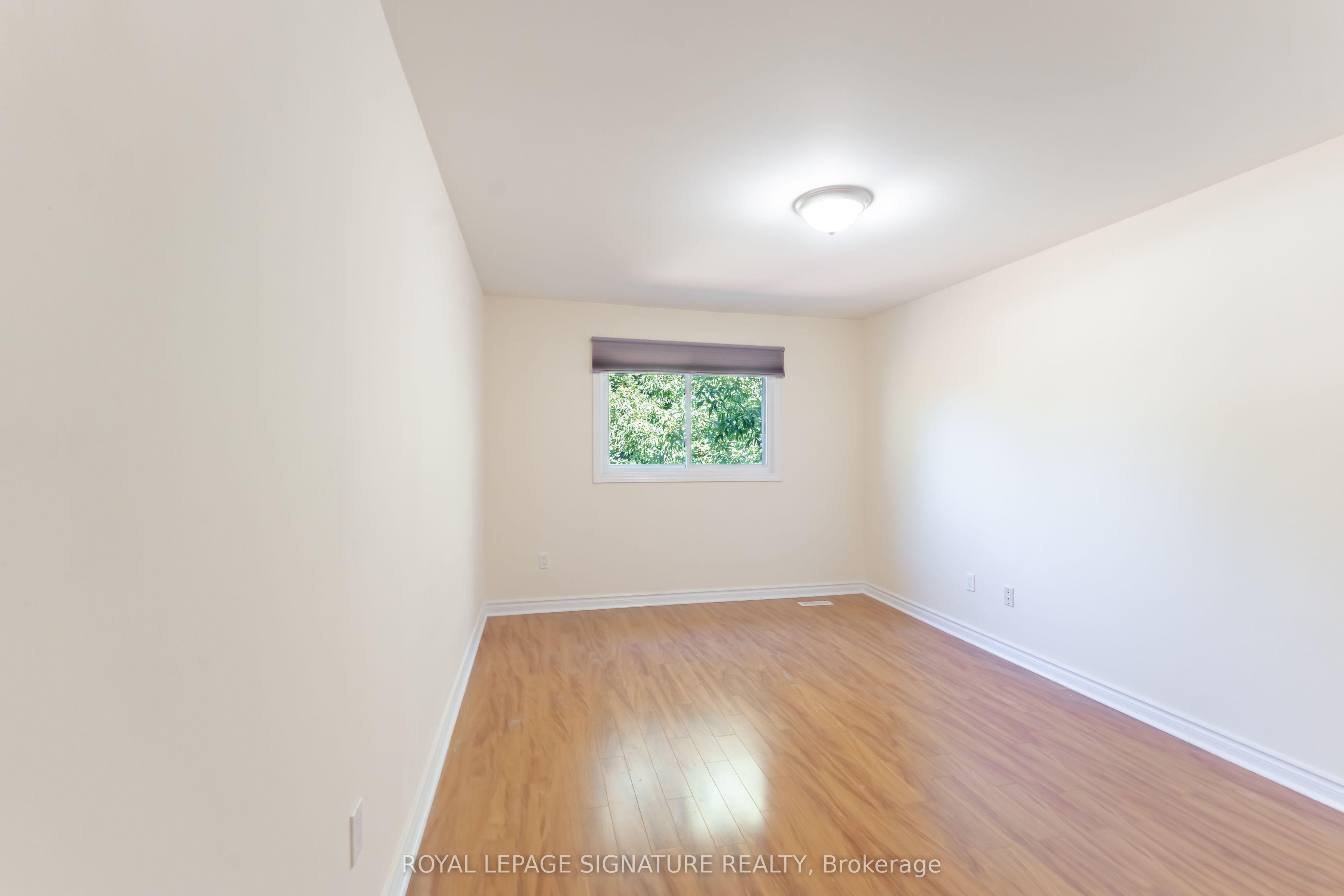 2825 Gananoque Drive 40 Property Photo 22