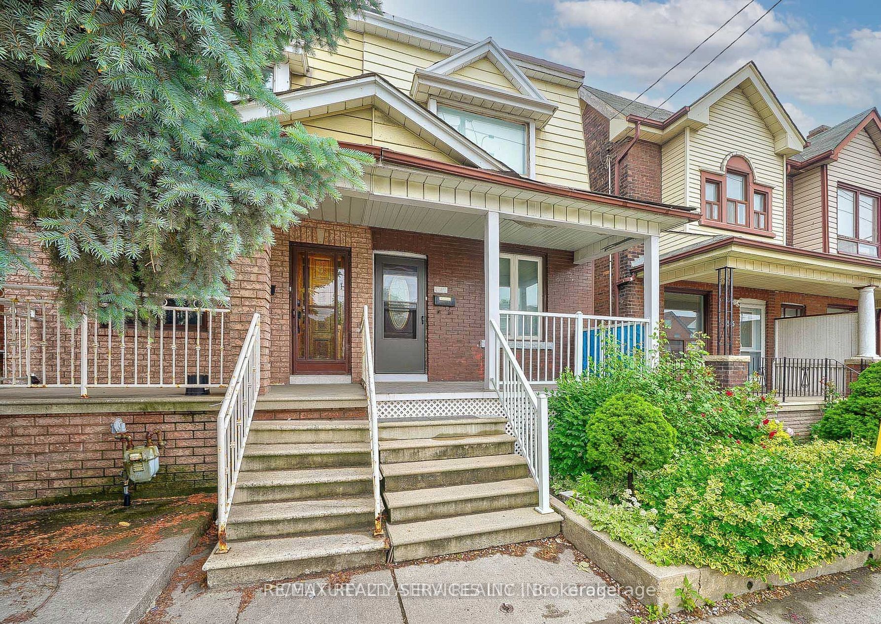 1147 Dufferin Street