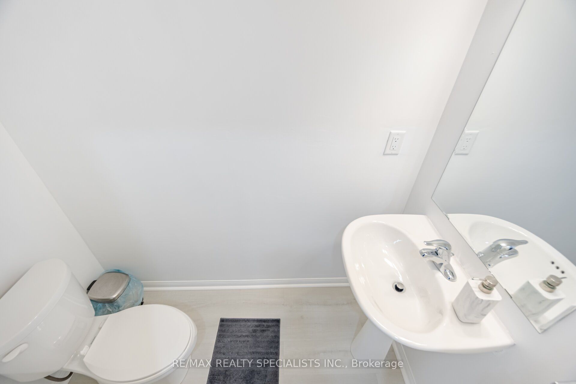 81 Vanhorne Close Property Photo 33