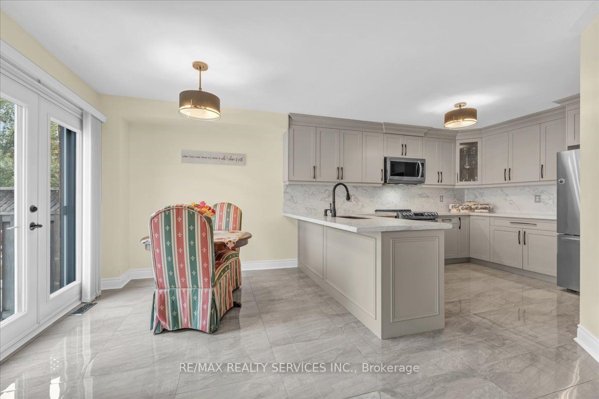 49 Tanglemere Crescent Property Photo 14