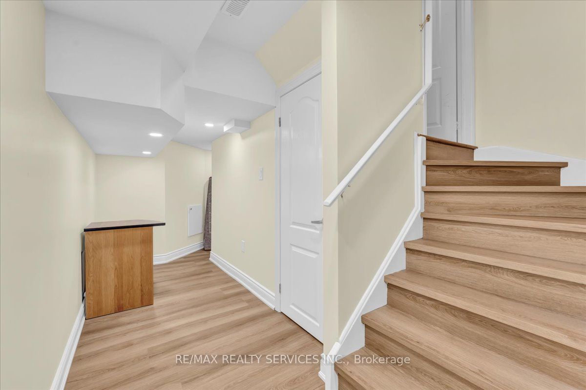 49 Tanglemere Crescent Property Photo 30