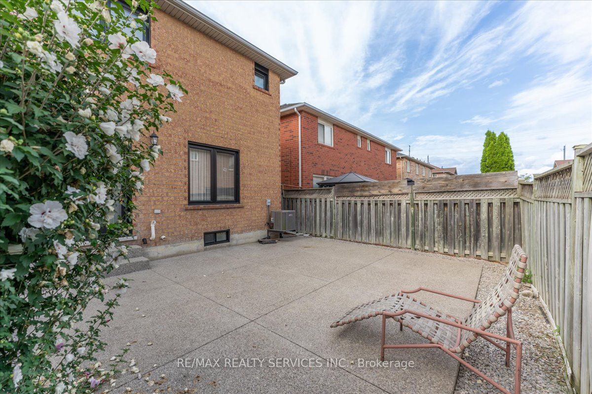 49 Tanglemere Crescent Property Photo 38