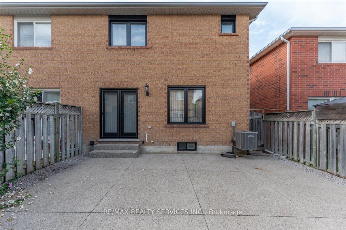 49 Tanglemere Crescent Property Photo 39