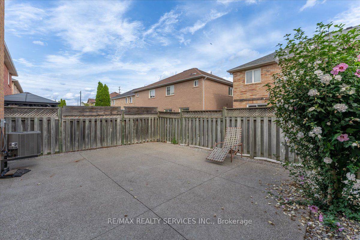 49 Tanglemere Crescent Property Photo 40