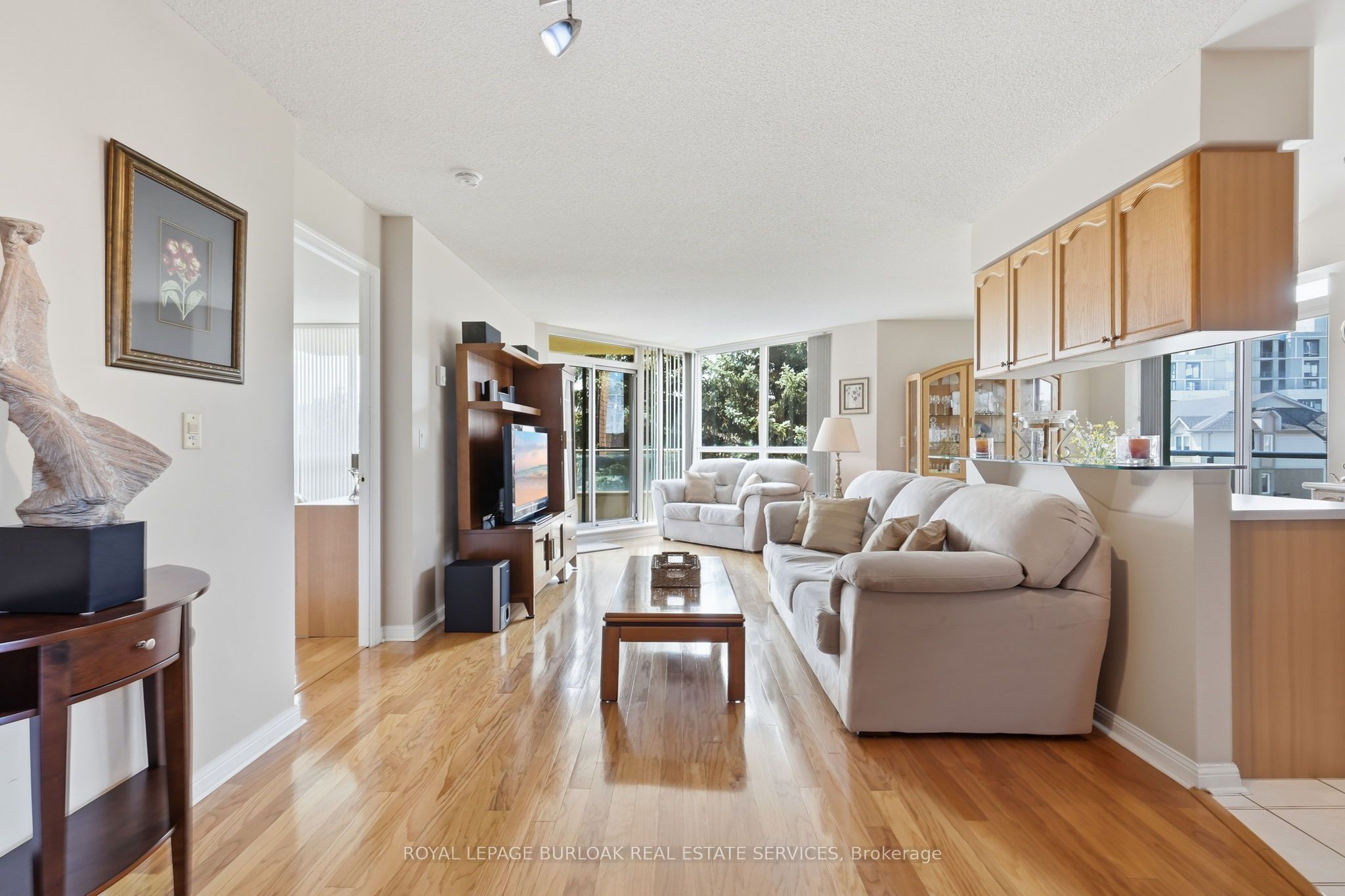 1150 Parkwest Place 301 Property Photo 6