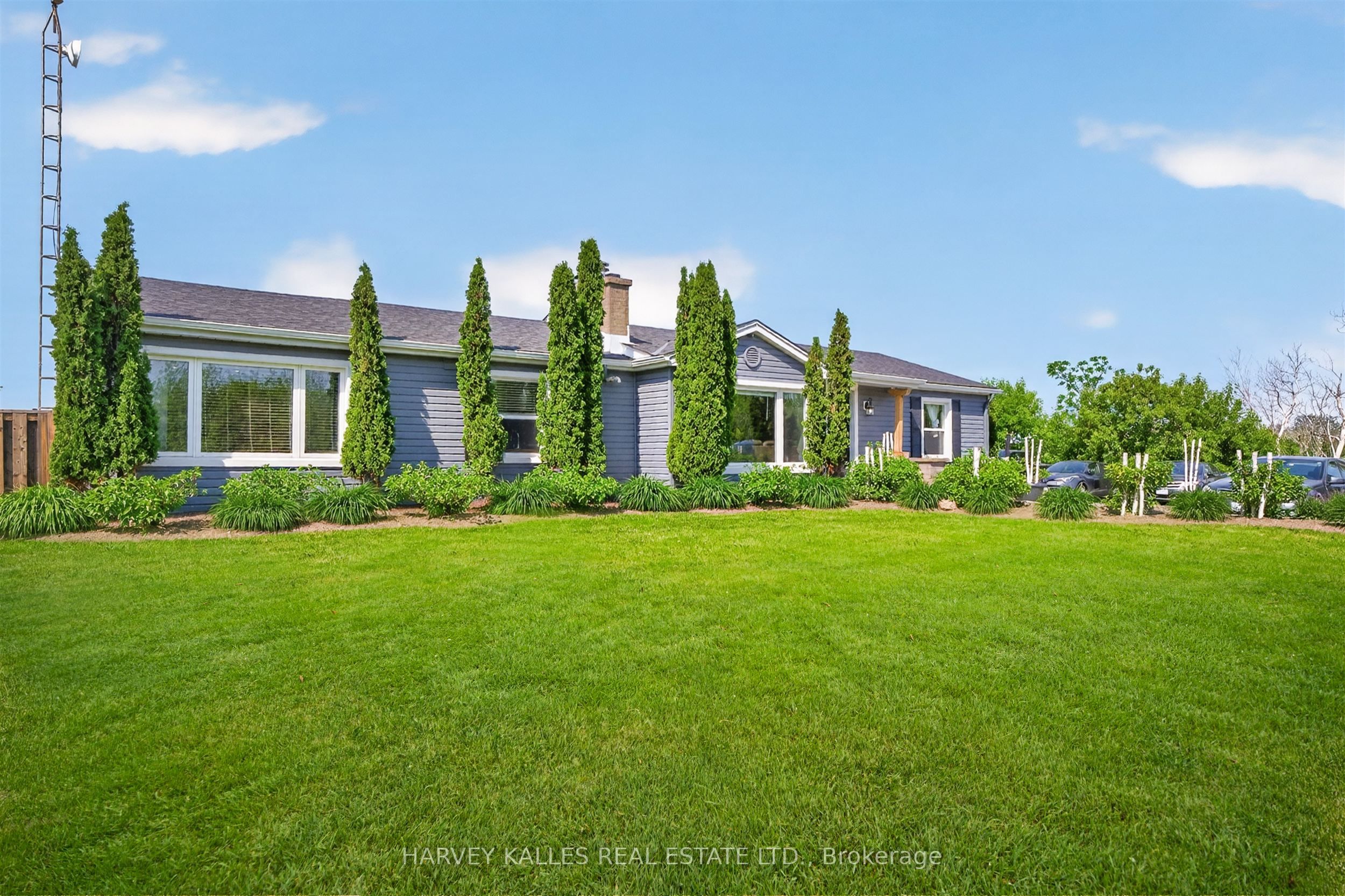 7566 Sixth Line Property Photo 1