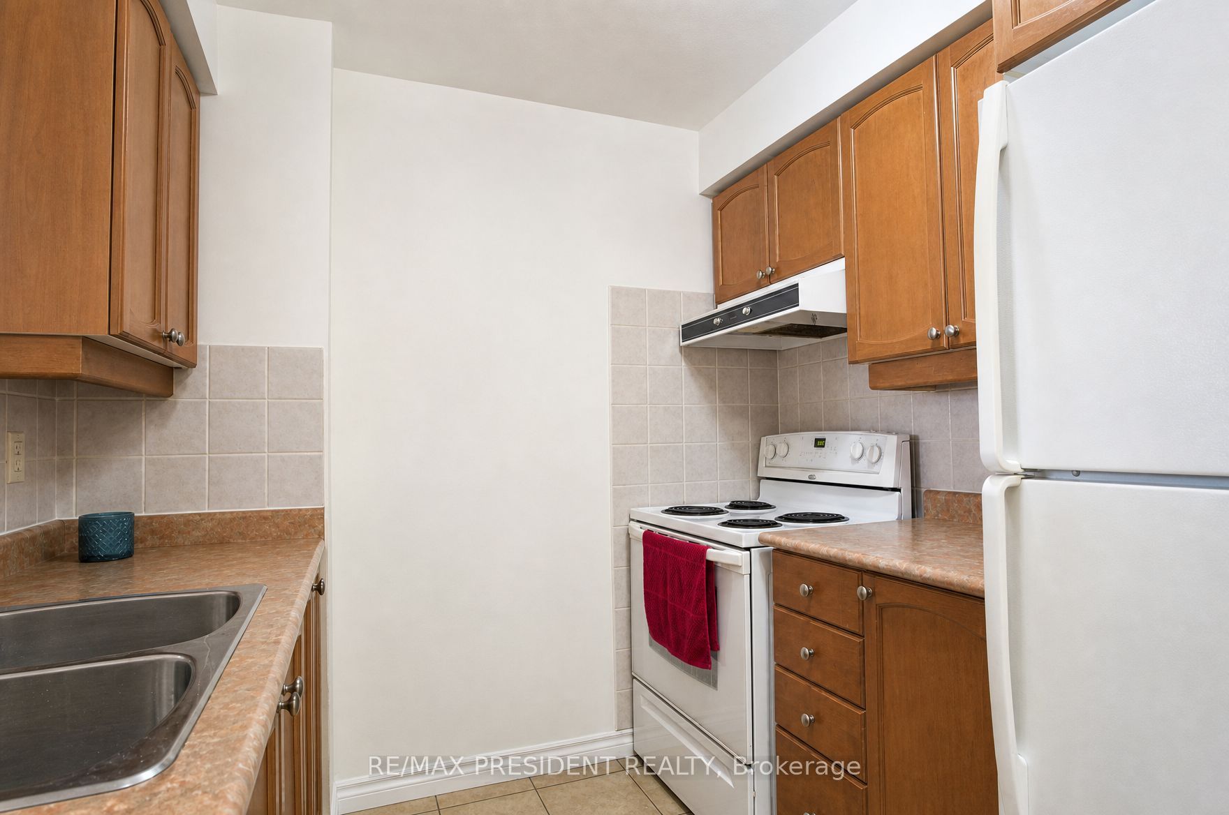 710 Humberwood Boulevard 602 Property Photo 16
