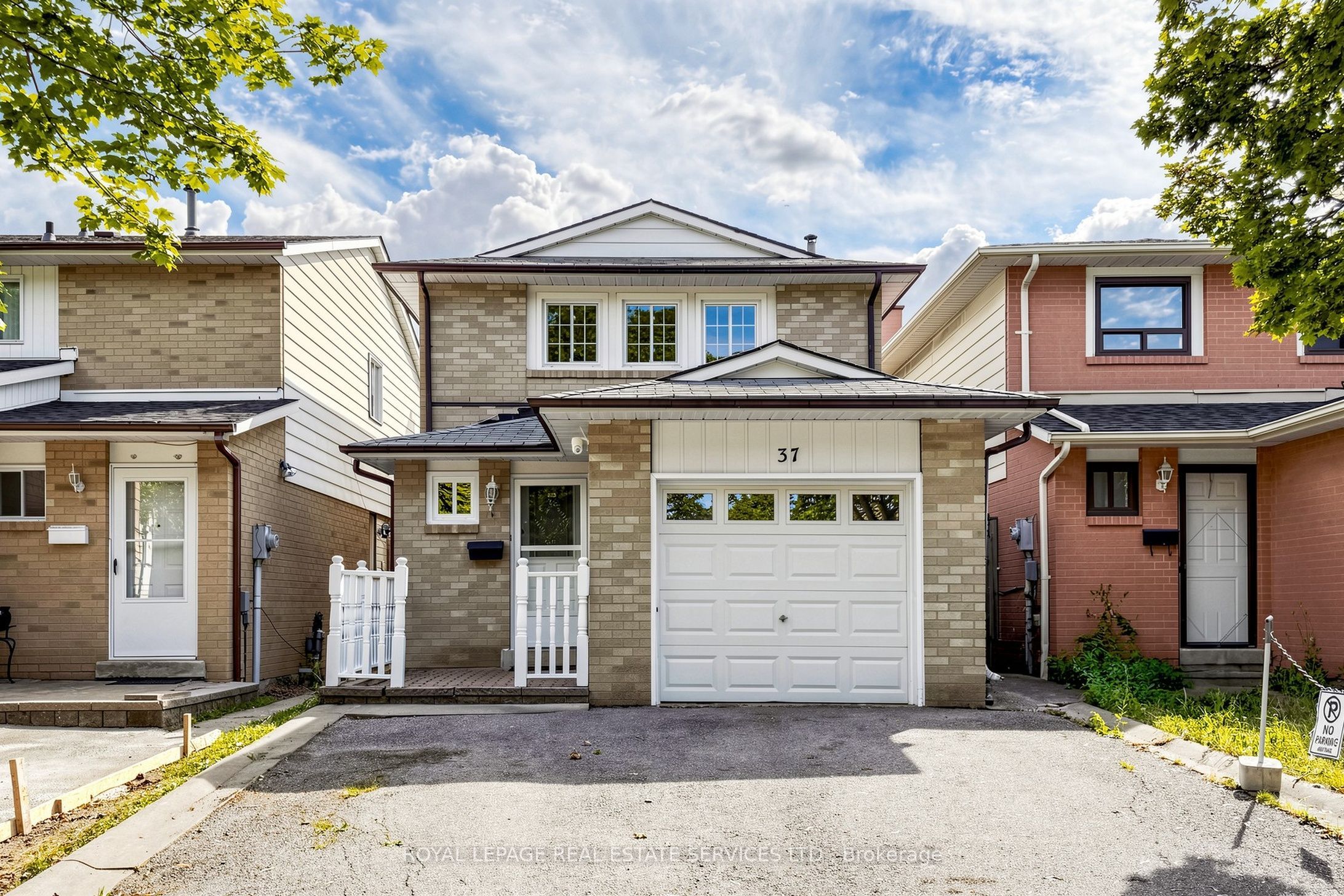37 Woodsview Avenue Property Photo 4