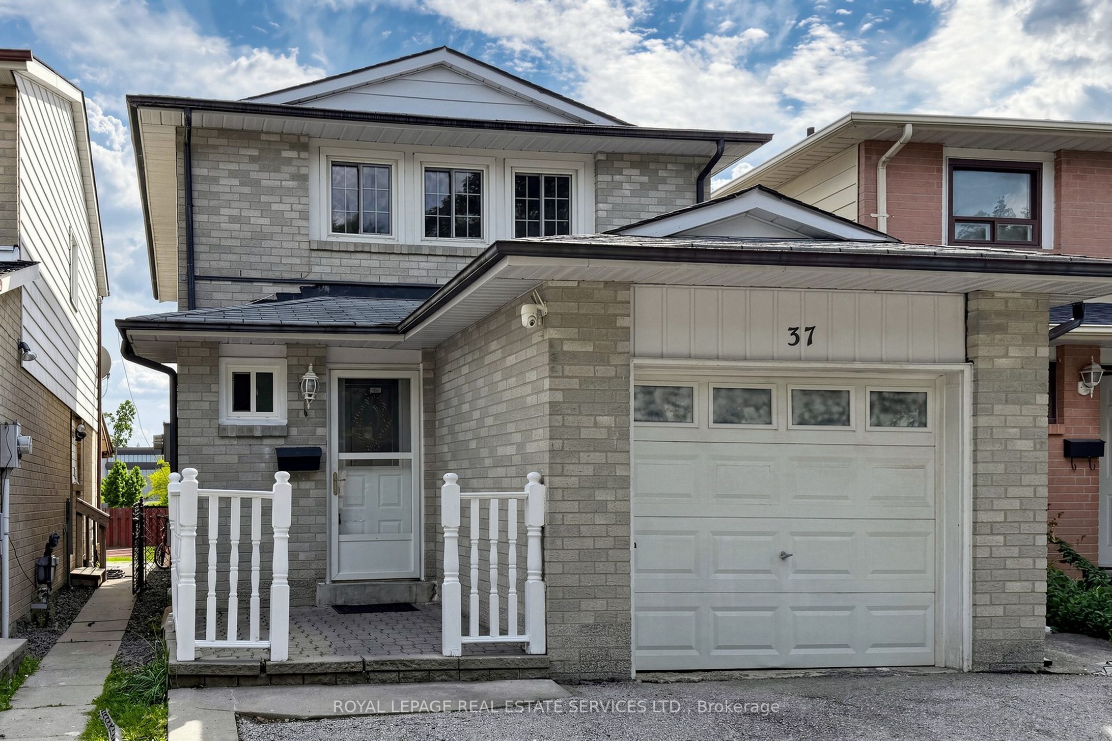 37 Woodsview Avenue Property Photo 6