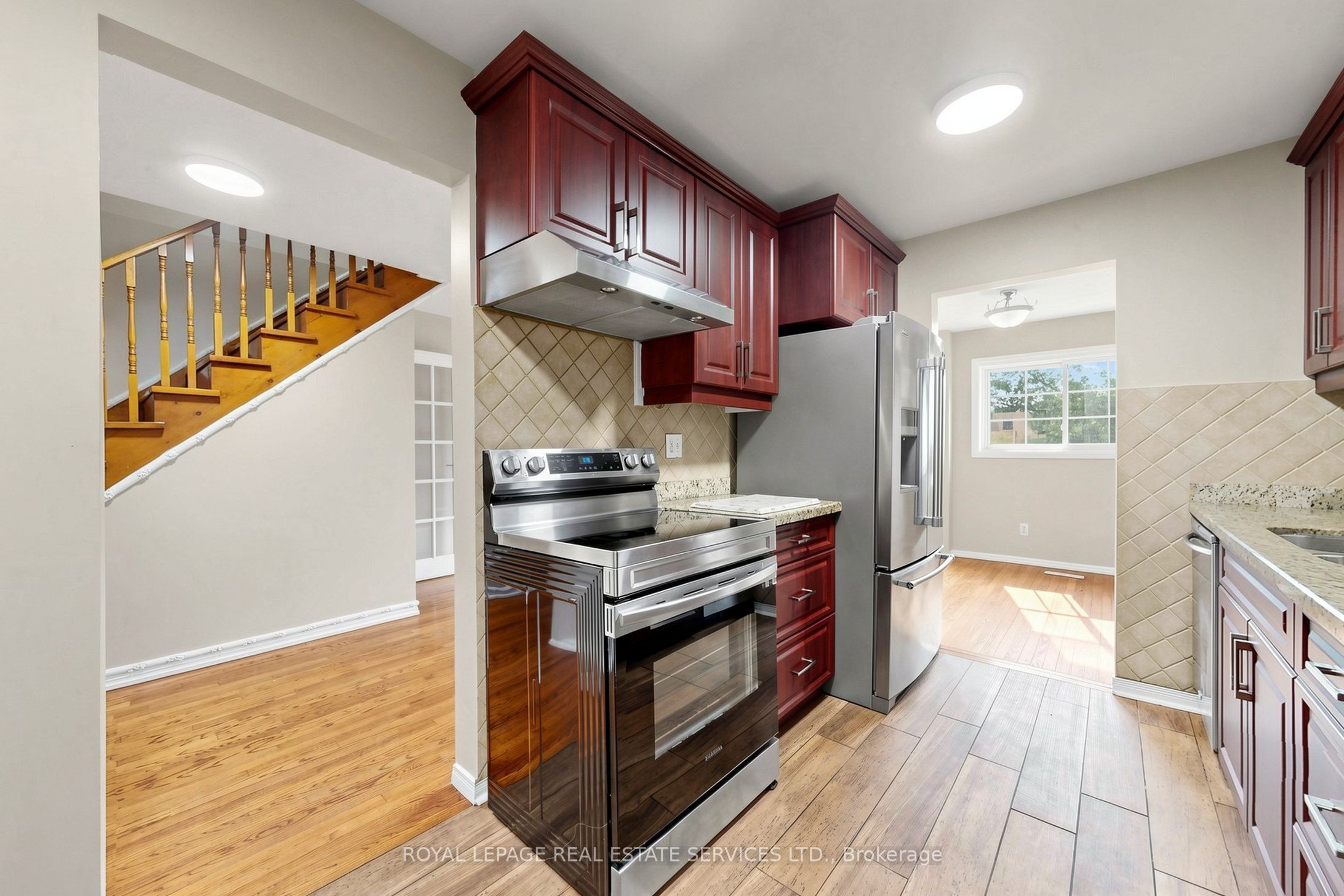 37 Woodsview Avenue Property Photo 19