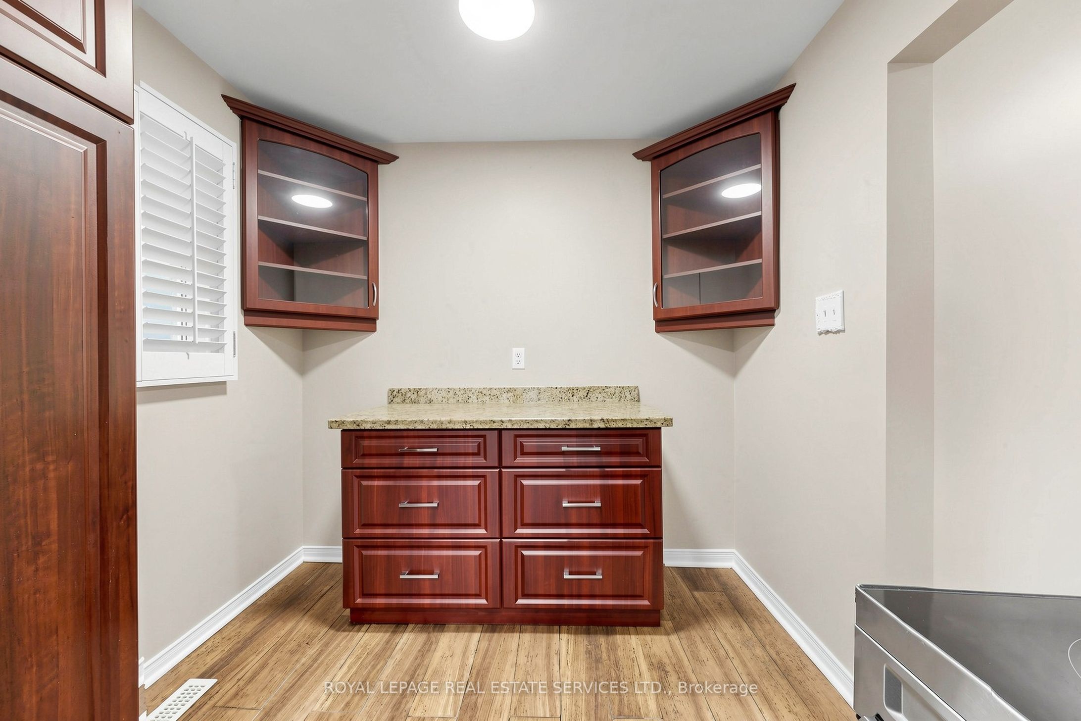 37 Woodsview Avenue Property Photo 20