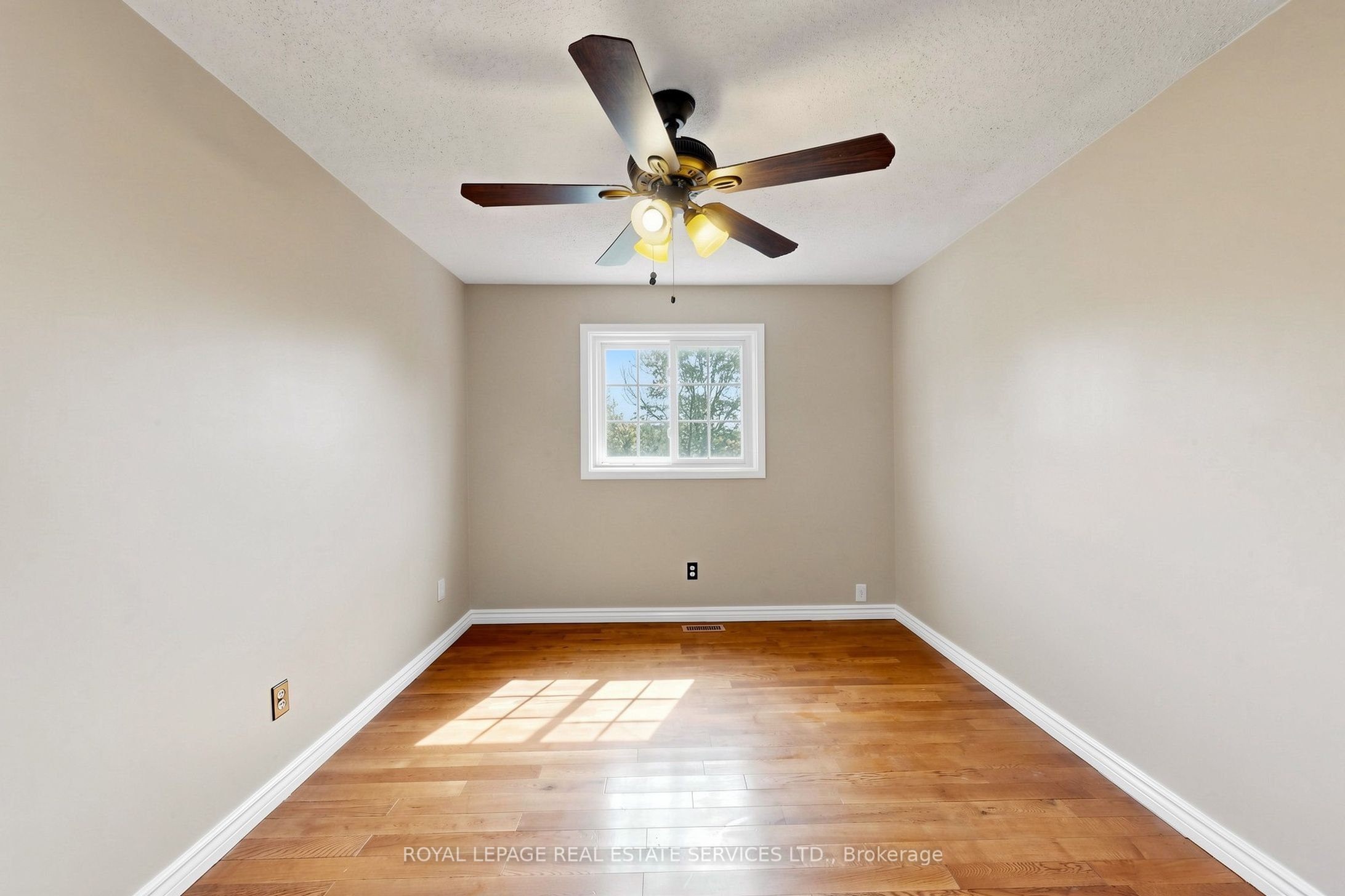 37 Woodsview Avenue Property Photo 31