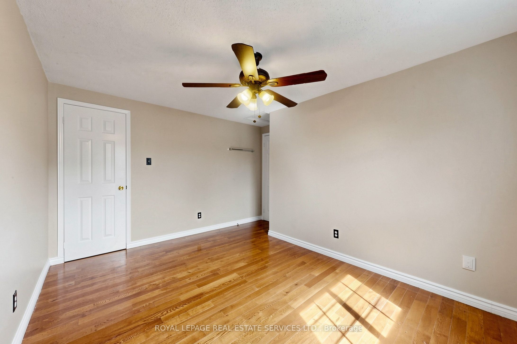 37 Woodsview Avenue Property Photo 33