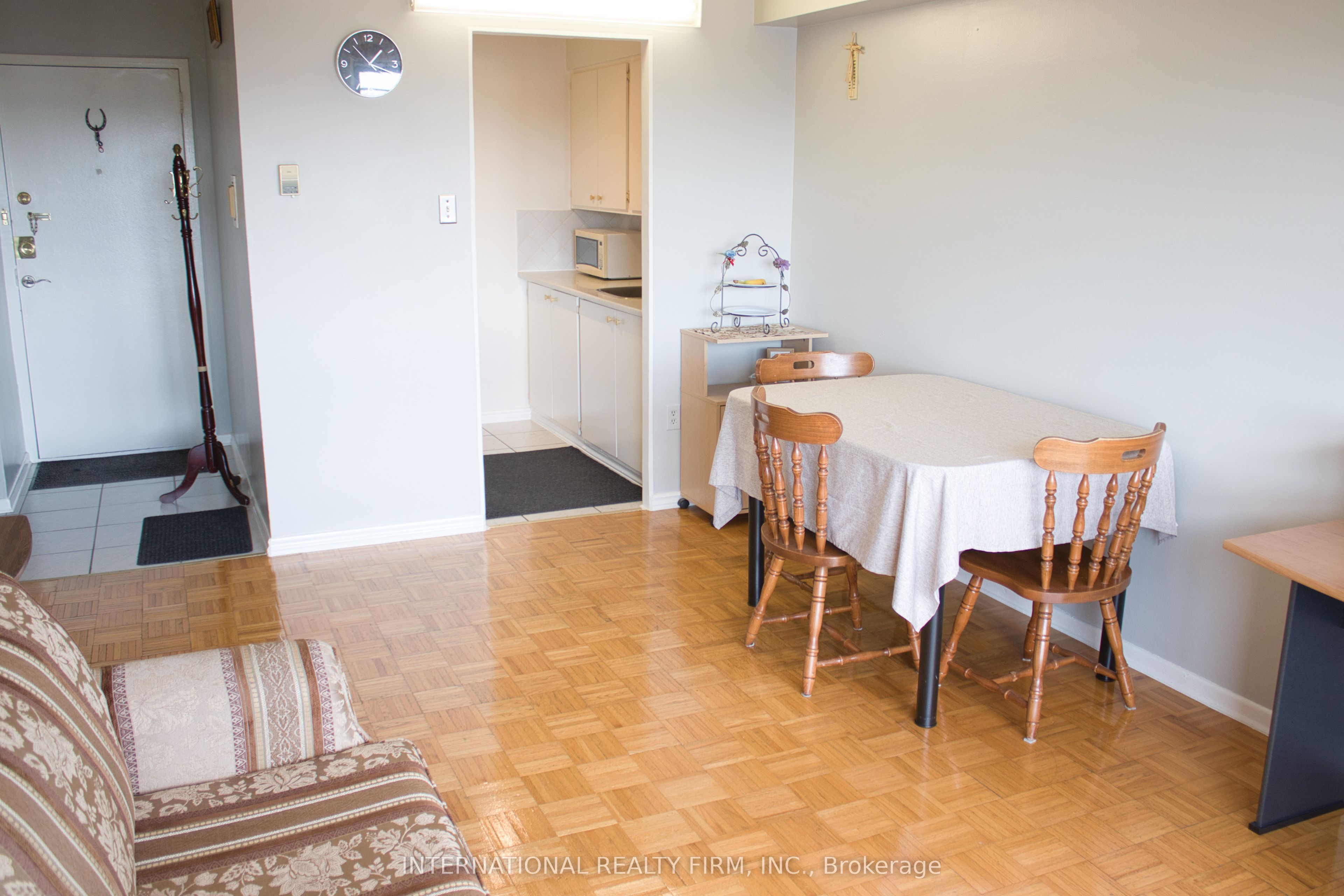 50 Lotherton Pathway 1111 Property Photo 6