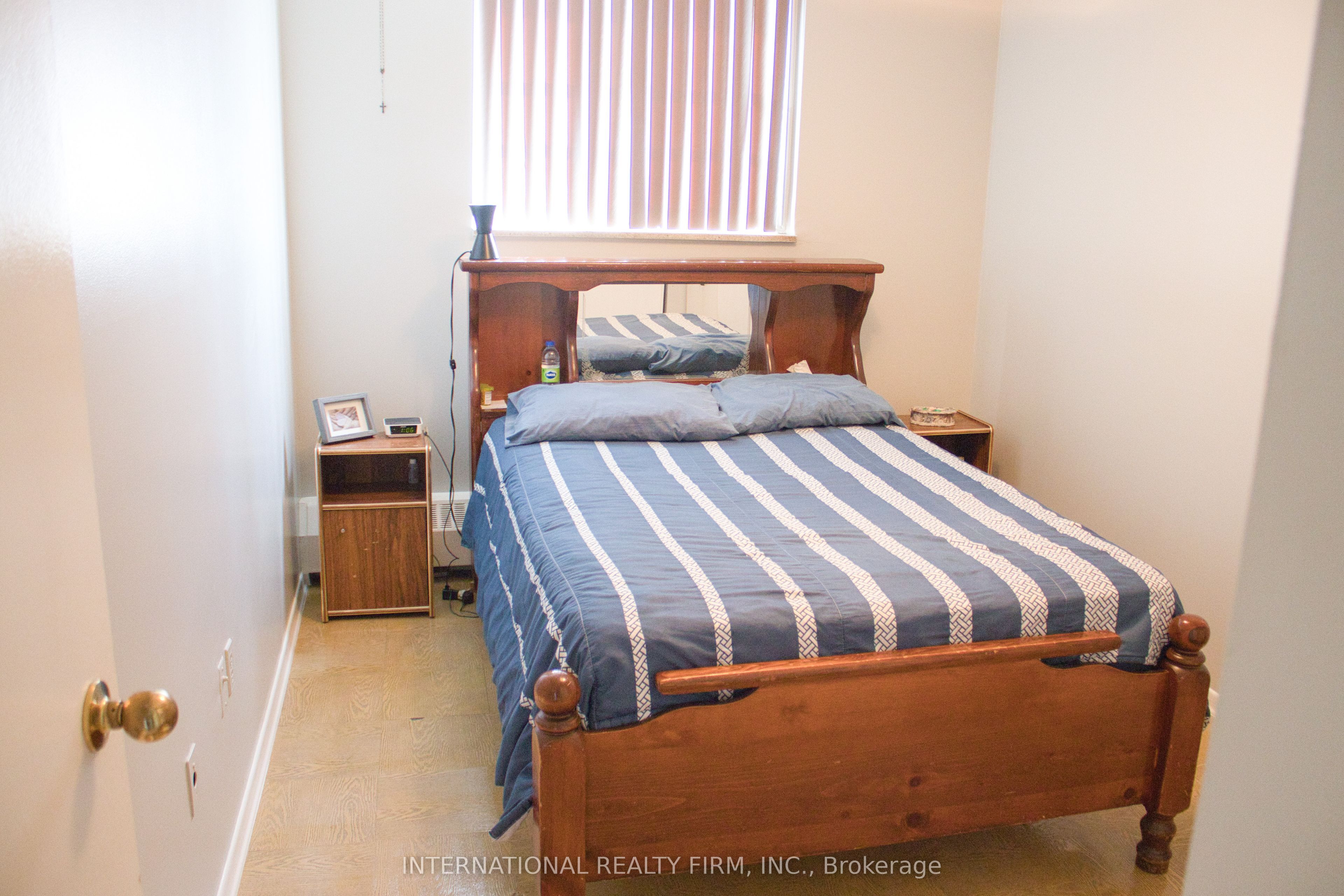 50 Lotherton Pathway 1111 Property Photo 10