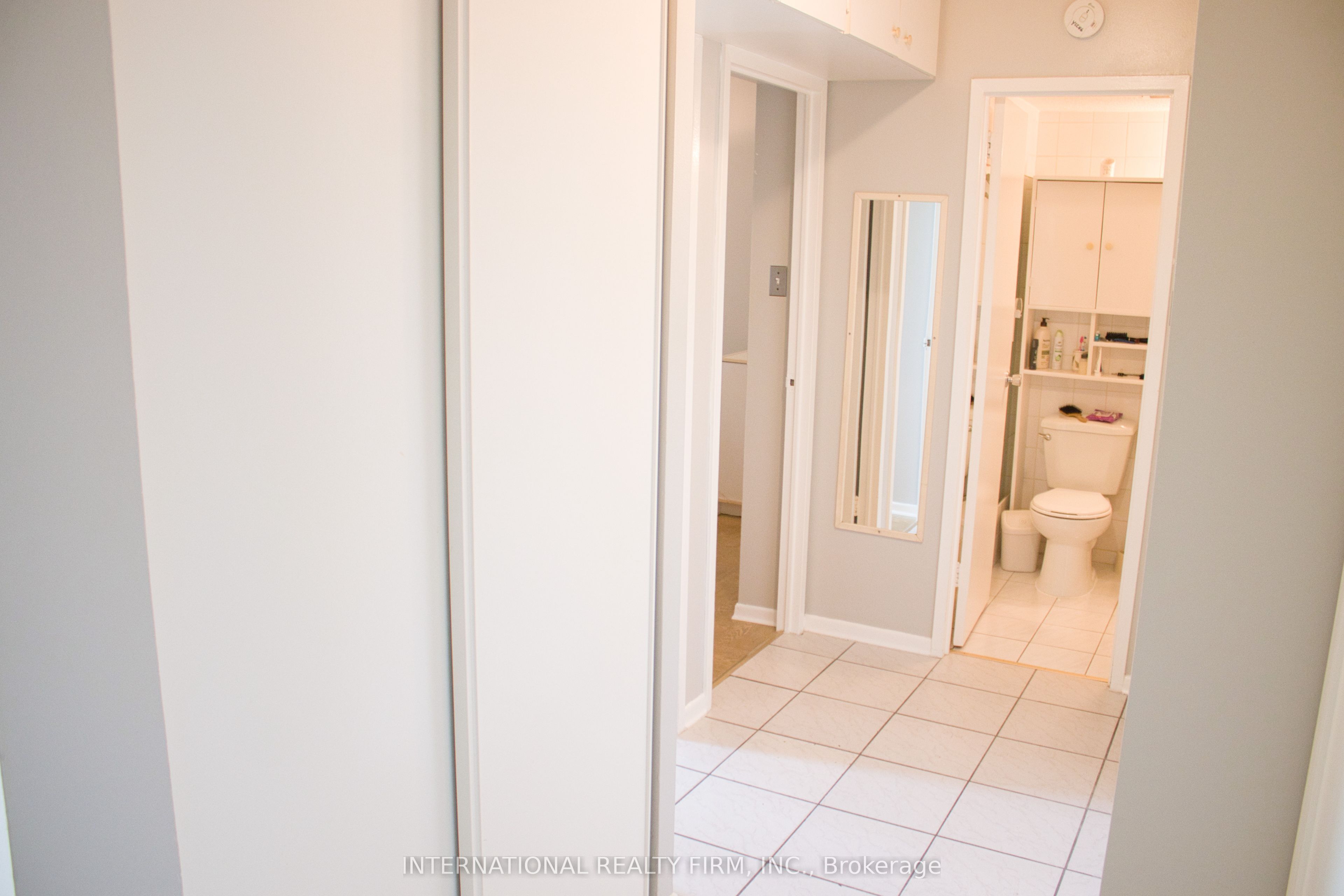 50 Lotherton Pathway 1111 Property Photo 17