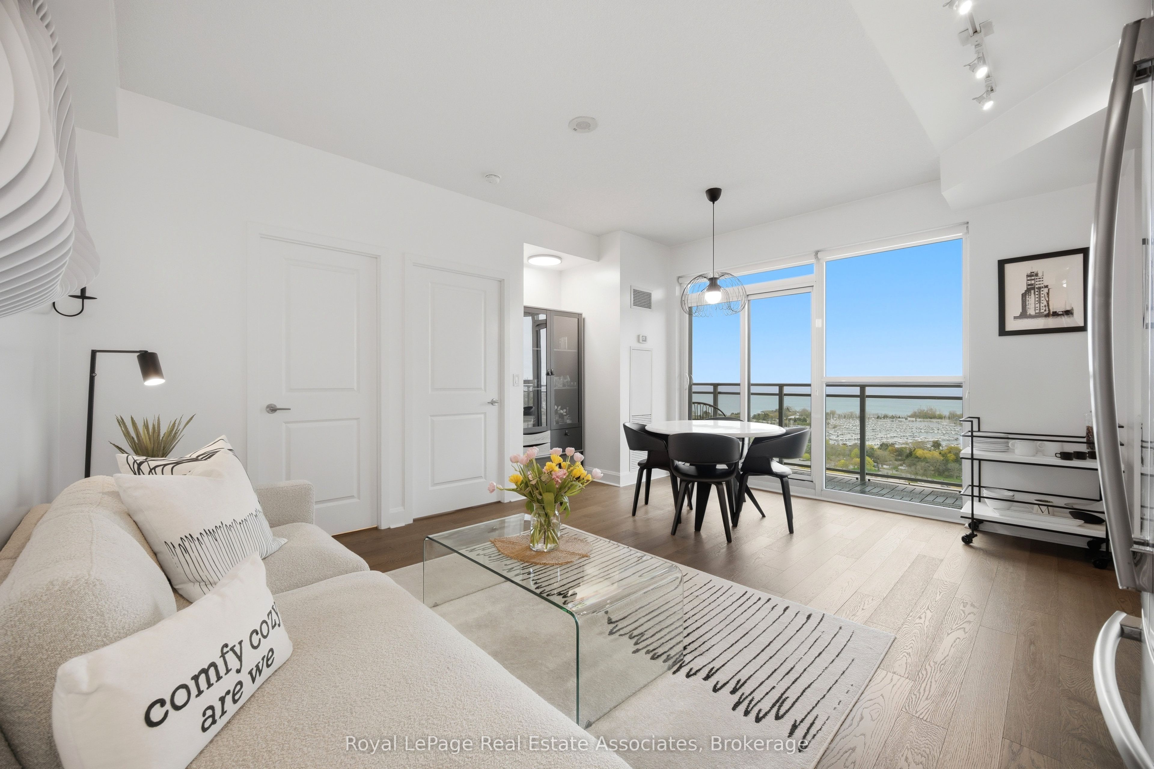33 Shore Breeze Drive 2301 Property Photo 10