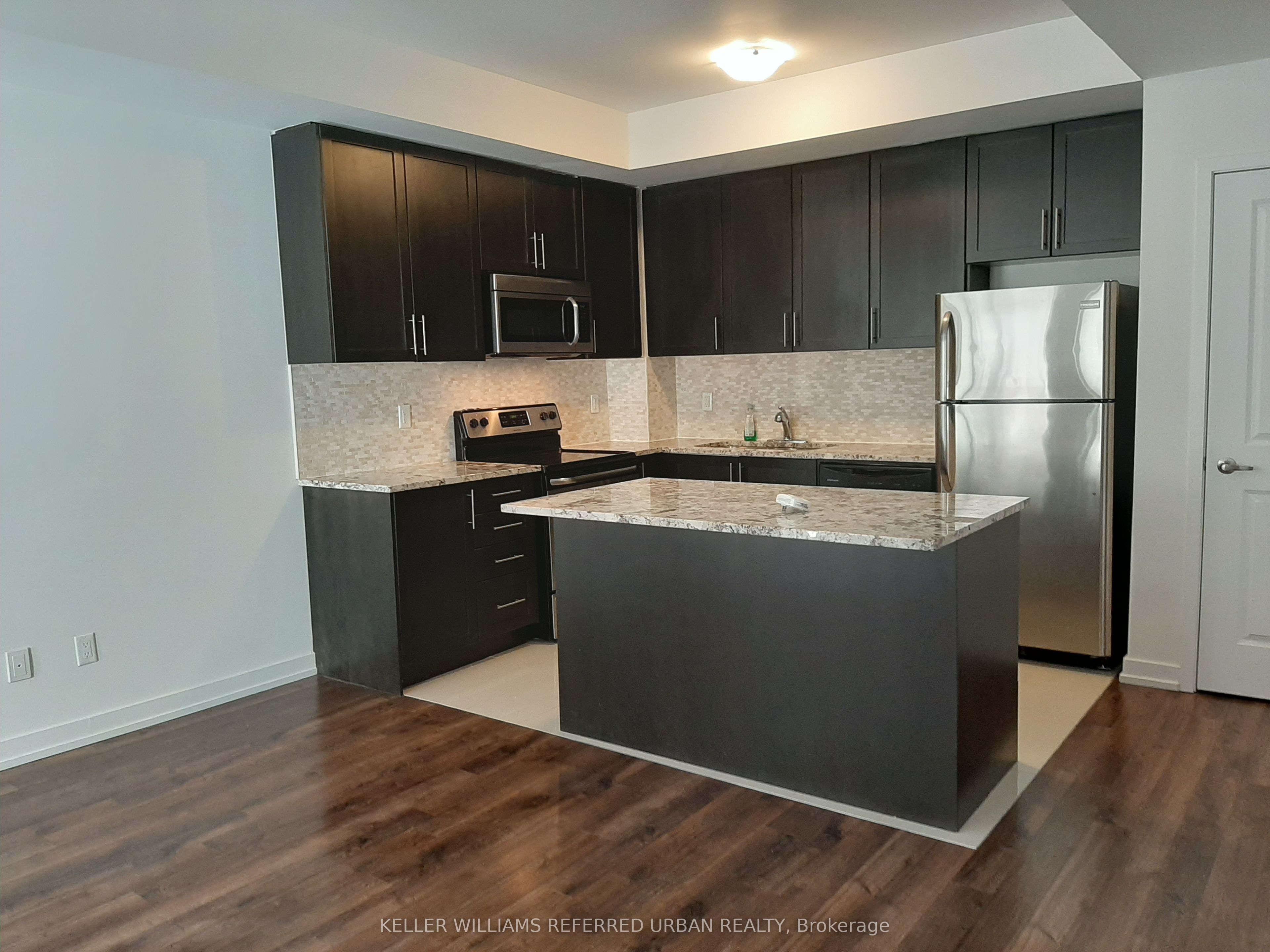 867 Wilson Avenue 3b Property Photo 1