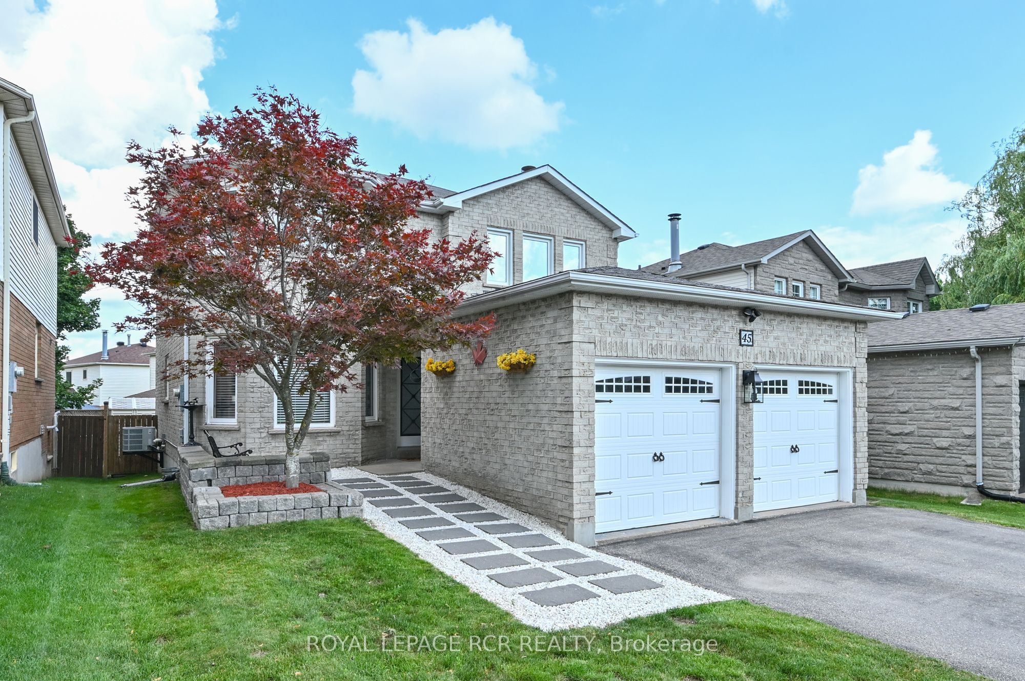 45 Fieldgate Drive Property Photo 3