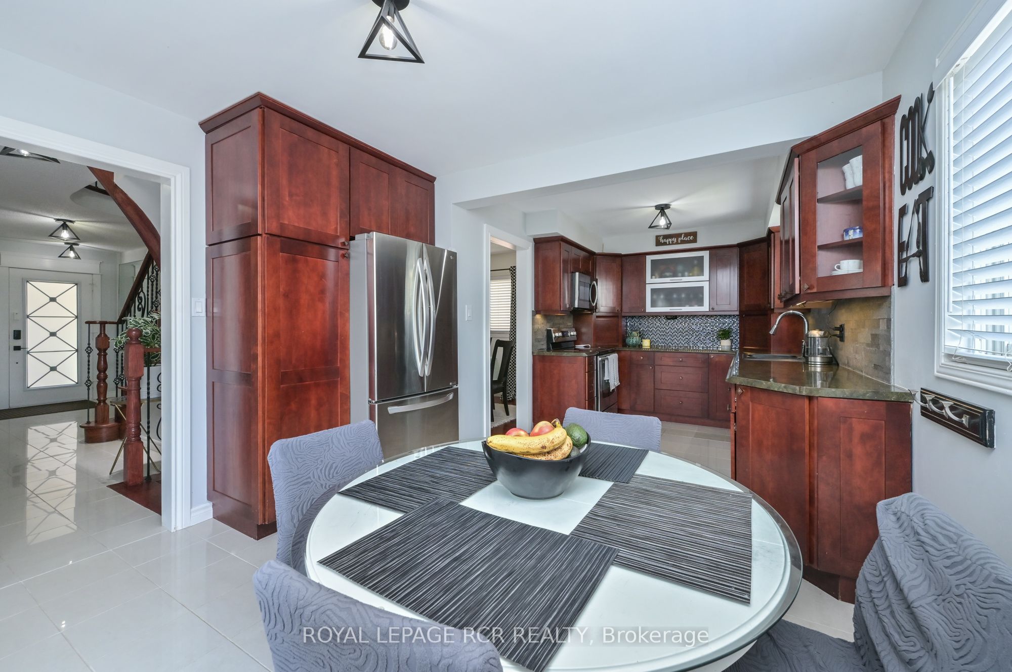45 Fieldgate Drive Property Photo 9