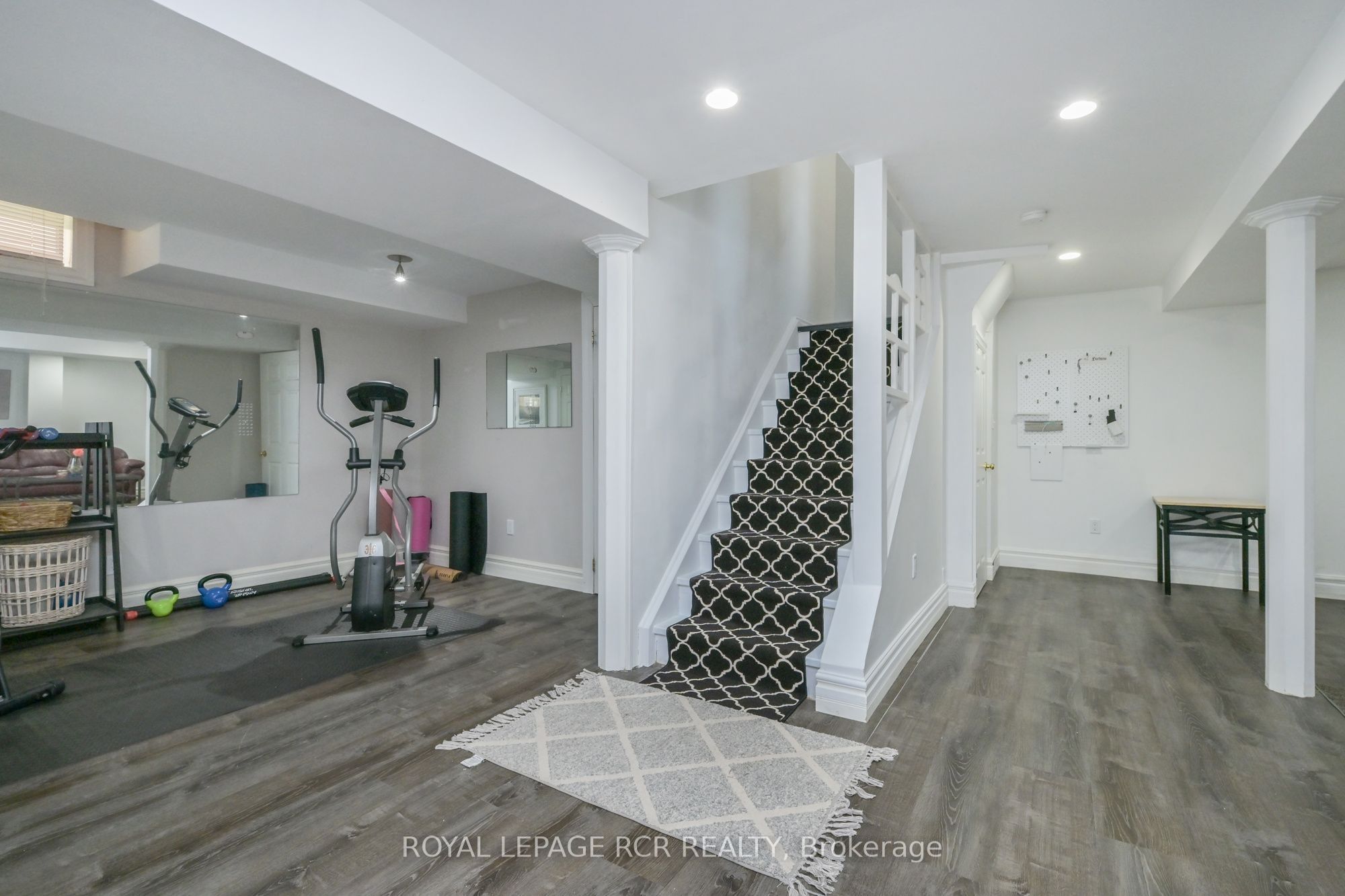 45 Fieldgate Drive Property Photo 32