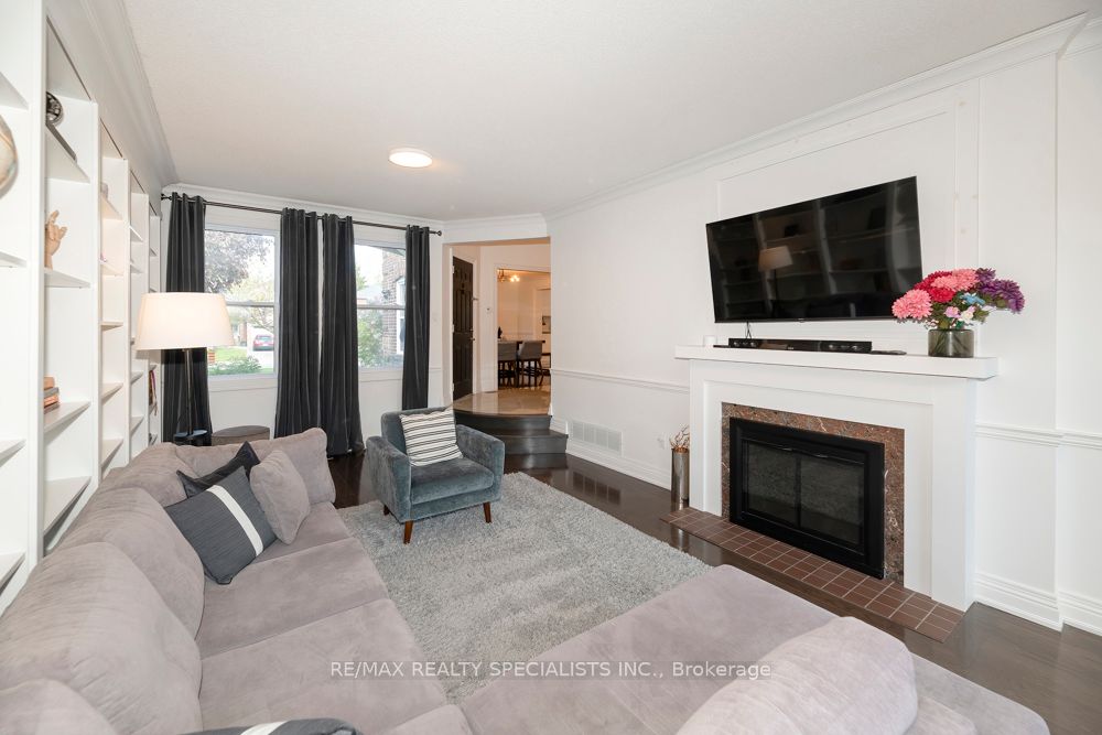 77 Leander Street Property Photo 6