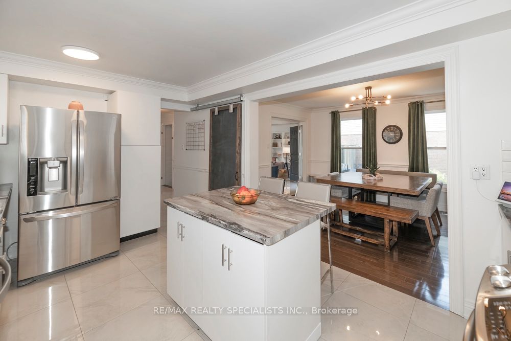 77 Leander Street Property Photo 11