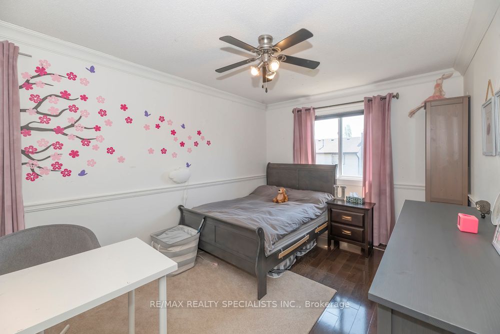 77 Leander Street Property Photo 23