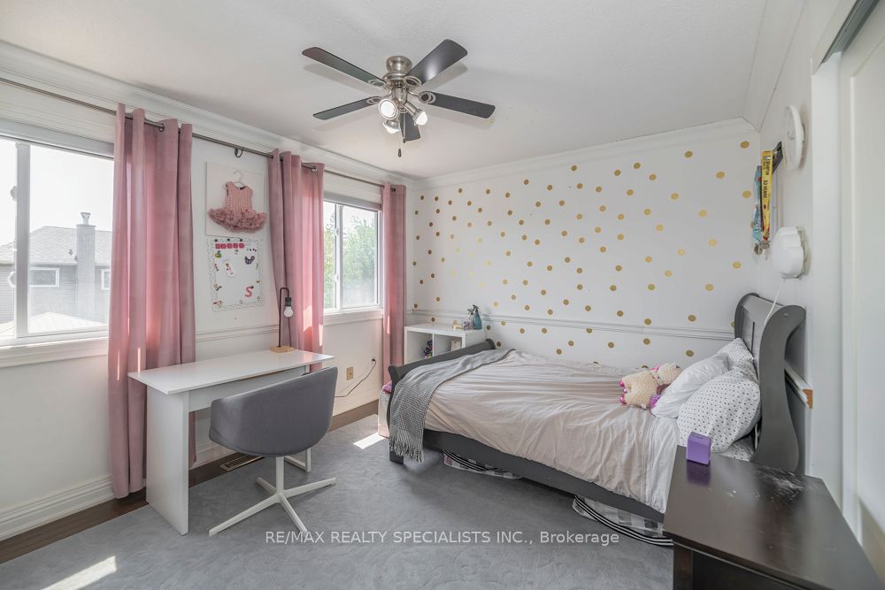 77 Leander Street Property Photo 24