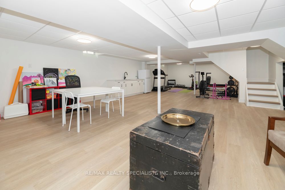 77 Leander Street Property Photo 29