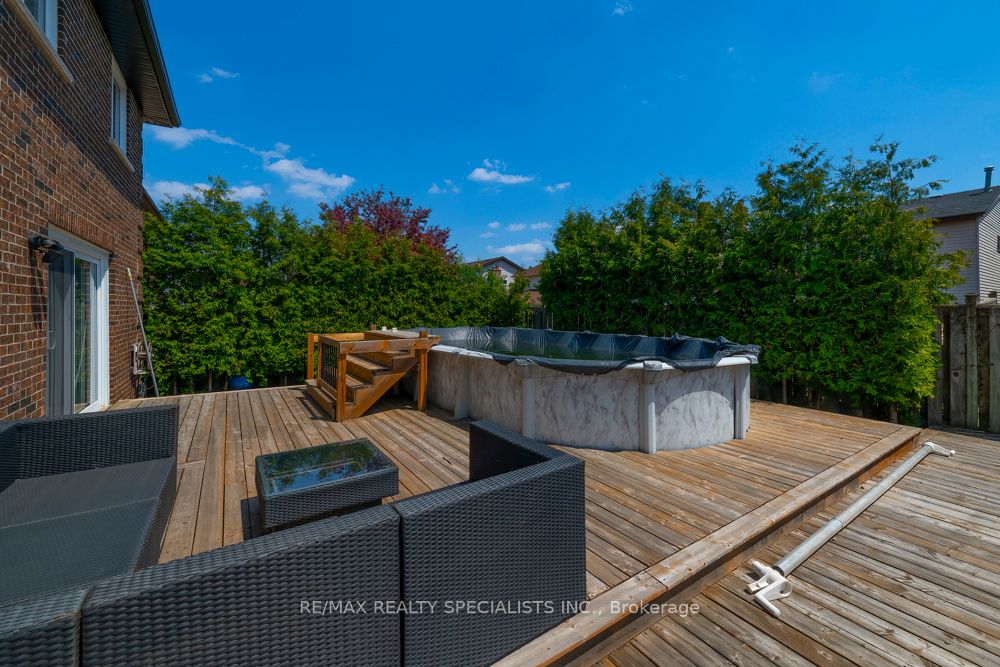 77 Leander Street Property Photo 33