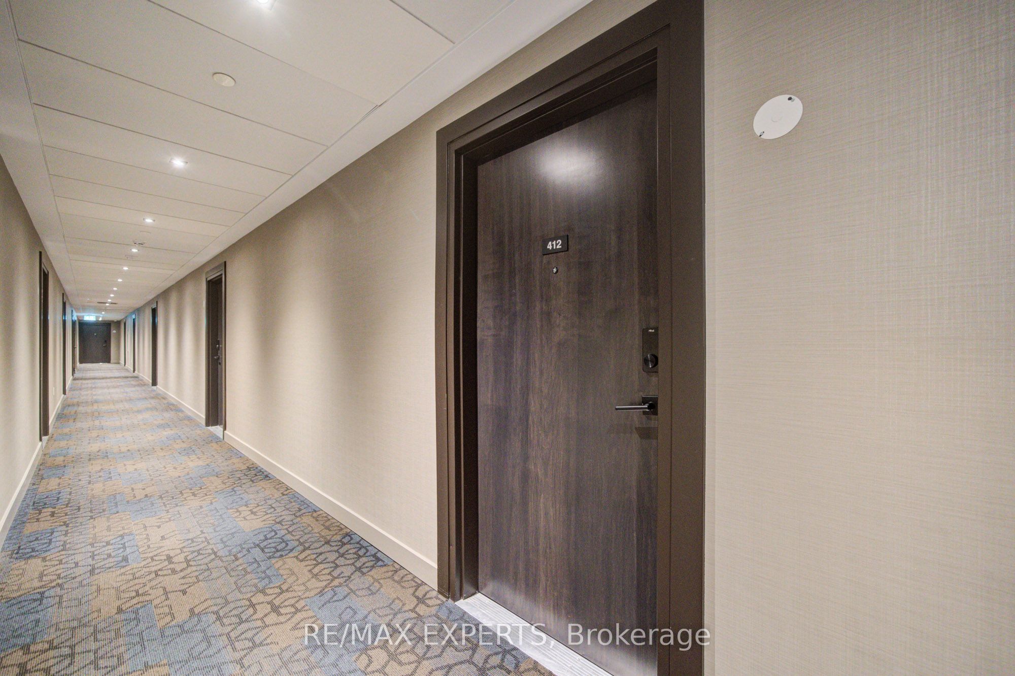 2475 Old Bronte Road 412 Property Photo 6