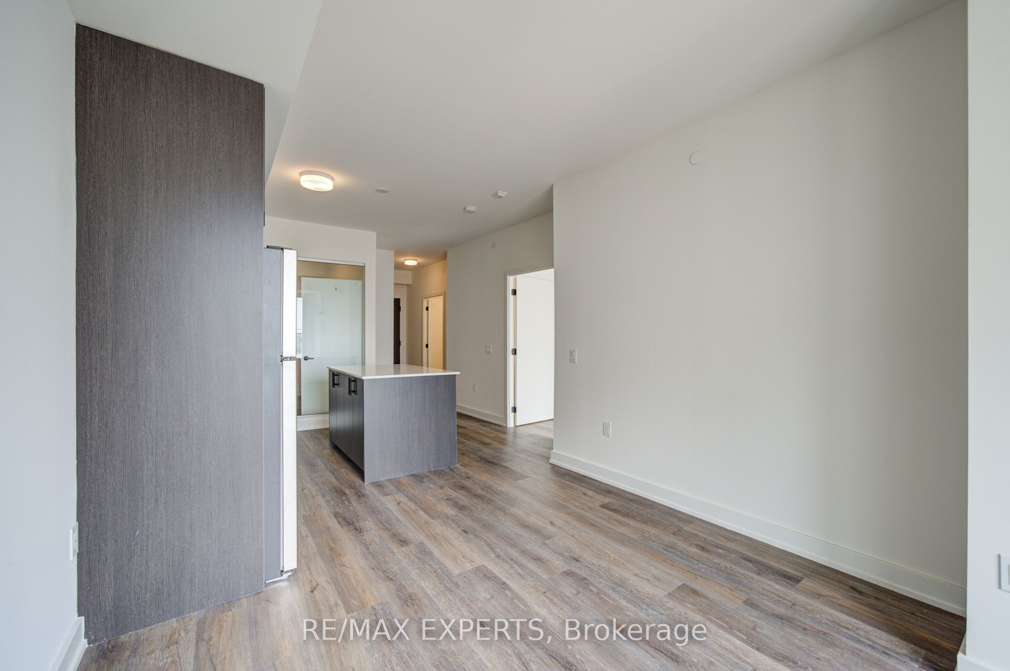 2475 Old Bronte Road 412 Property Photo 17