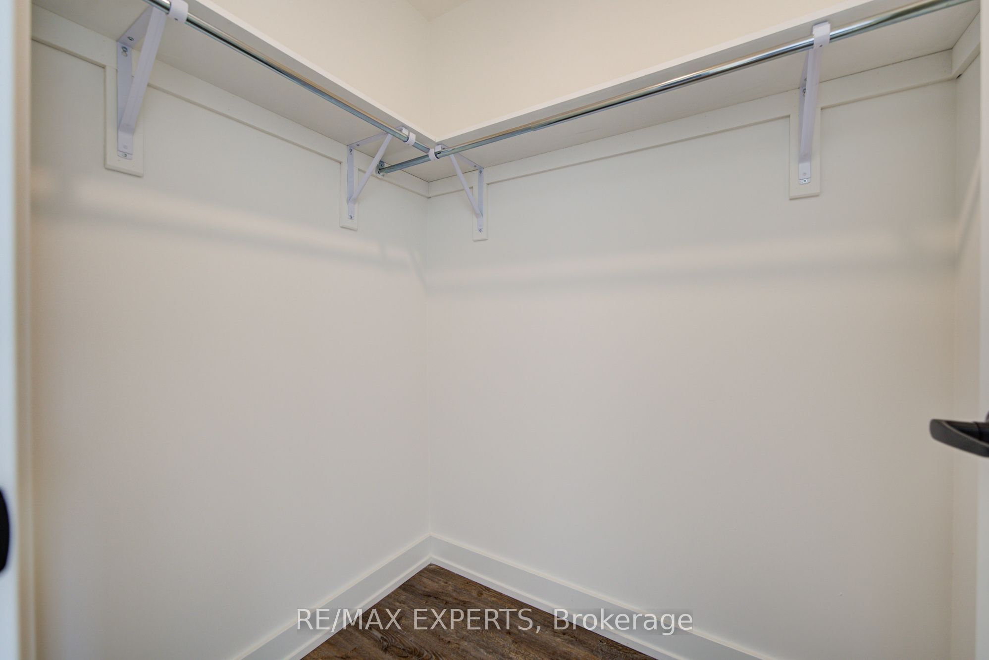 2475 Old Bronte Road 412 Property Photo 19